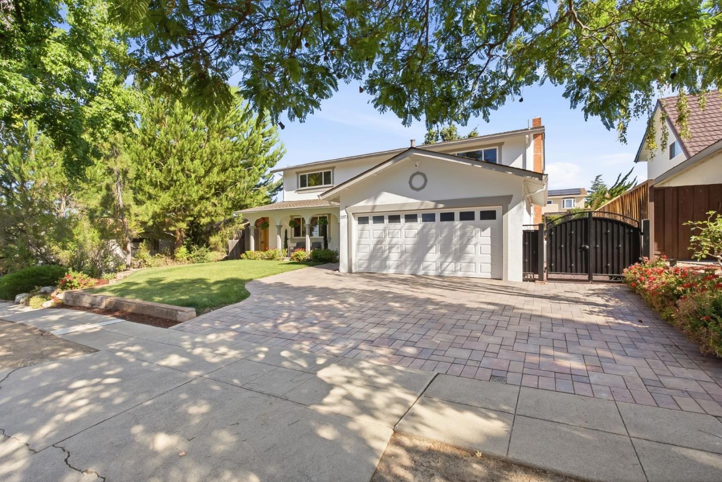 2073 Yosemite DR