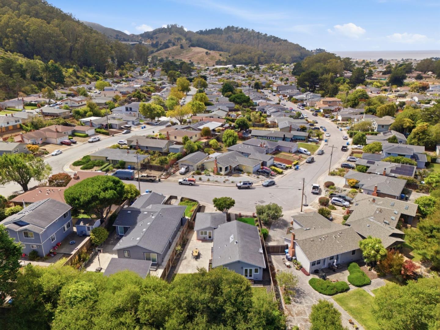 1239 Galvez DR