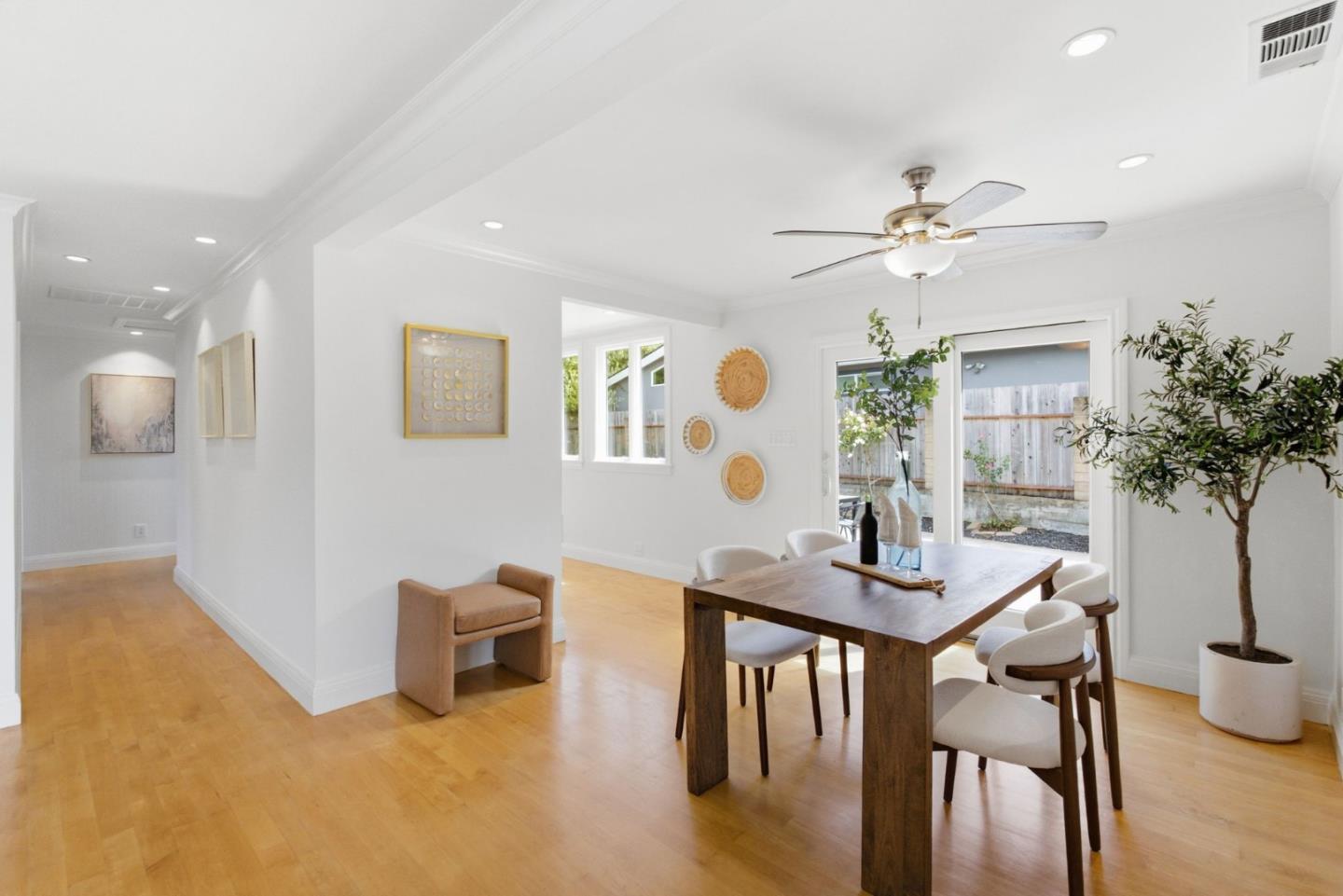 1239 Galvez DR