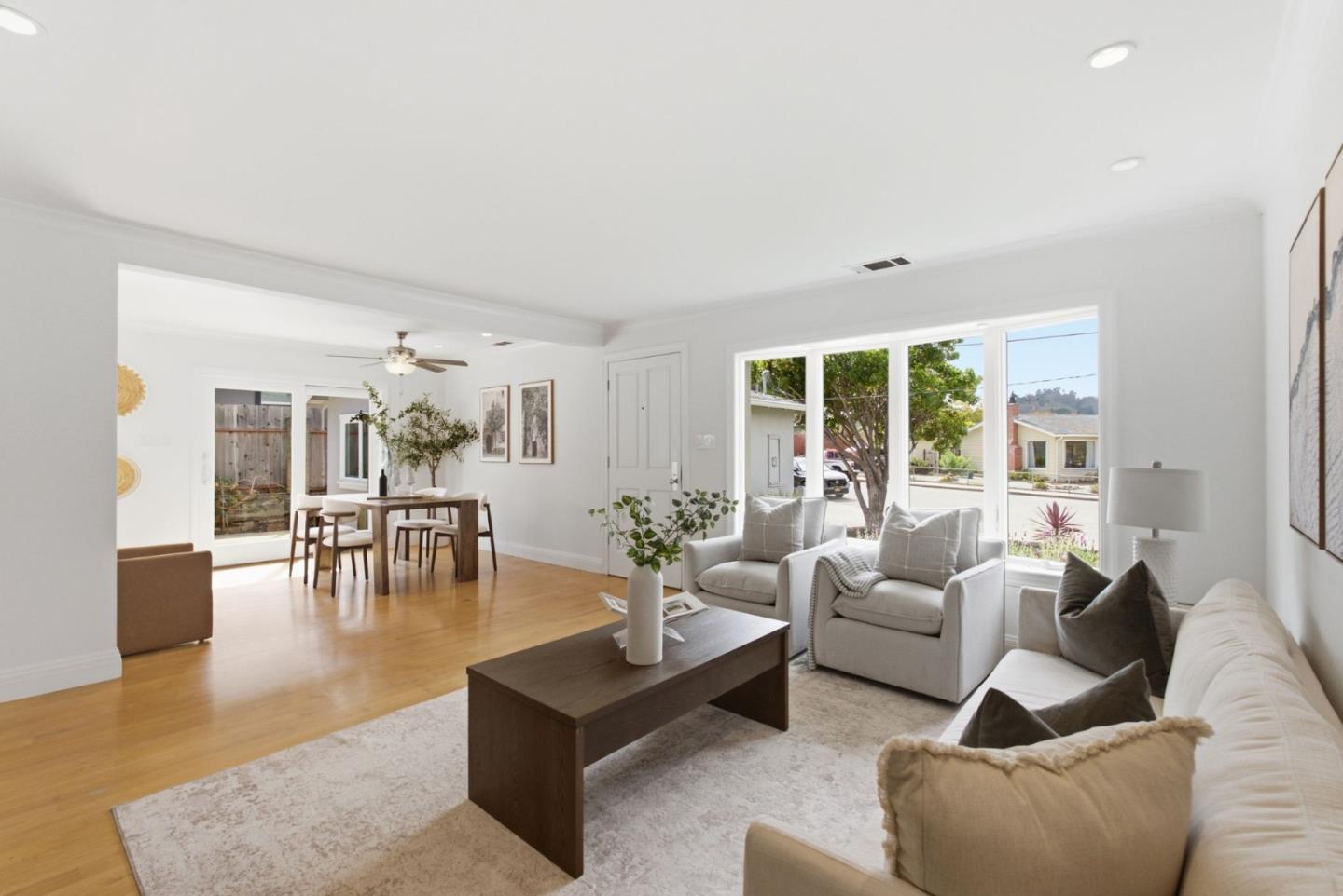 1239 Galvez DR