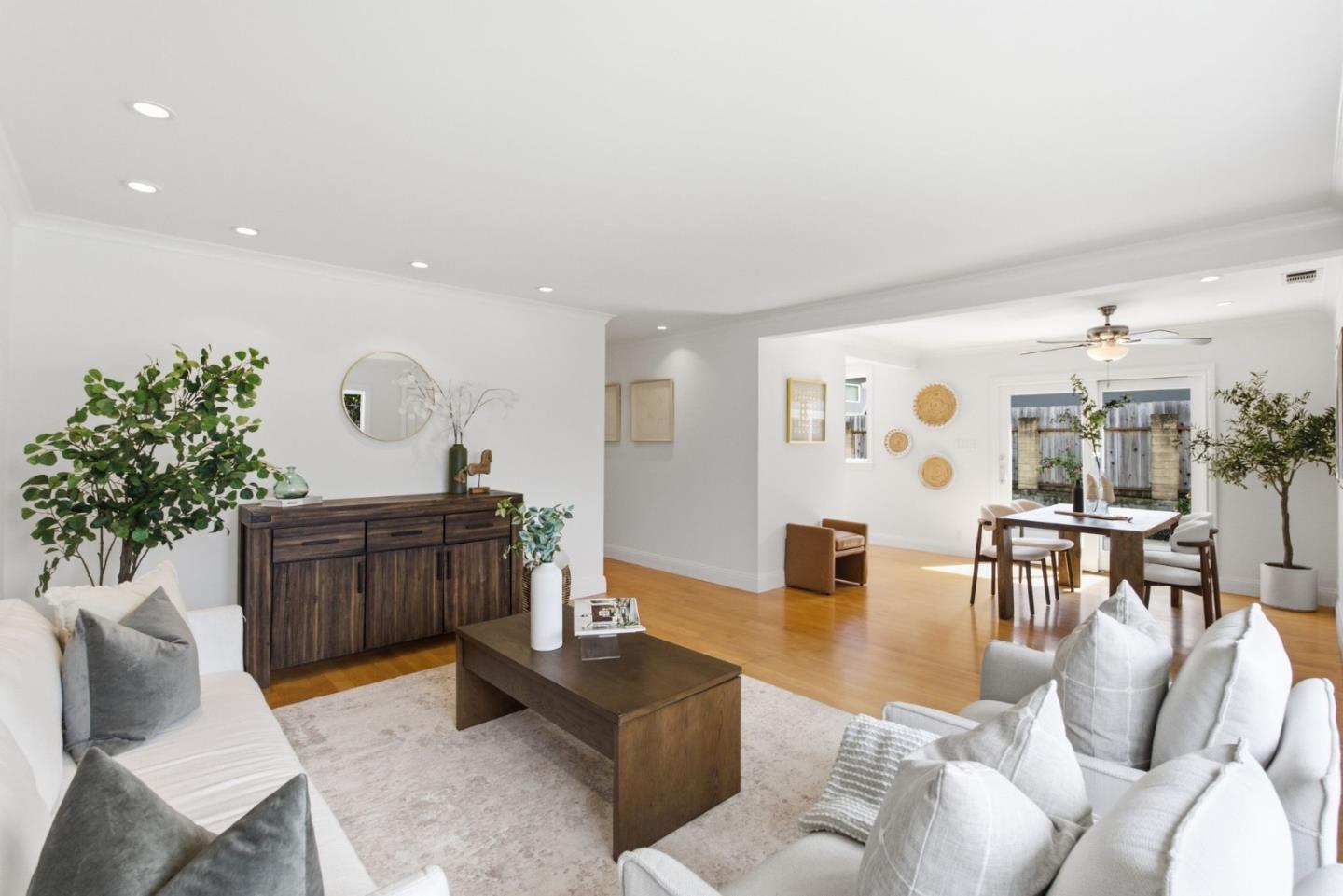 1239 Galvez DR
