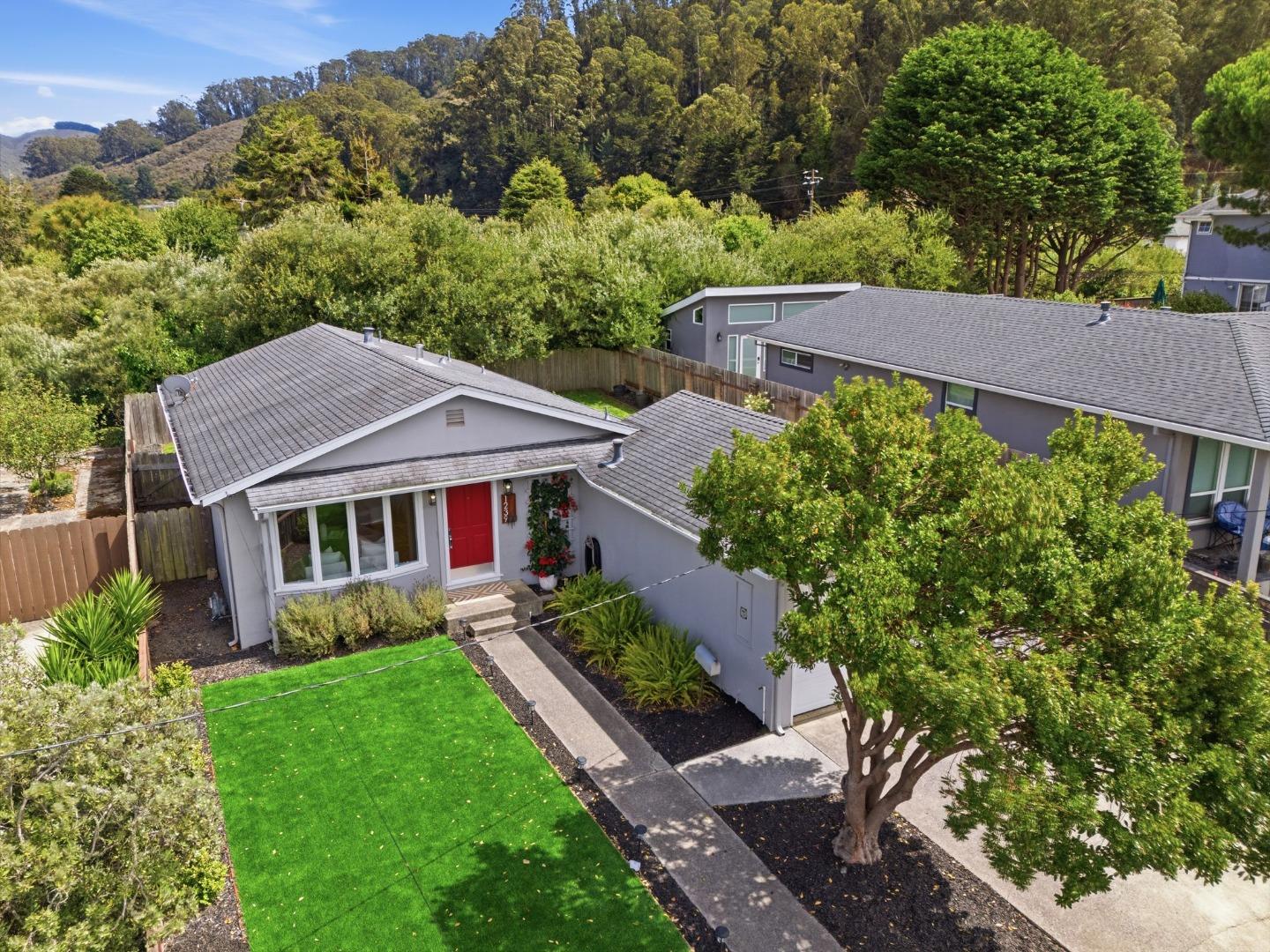 1239 Galvez DR