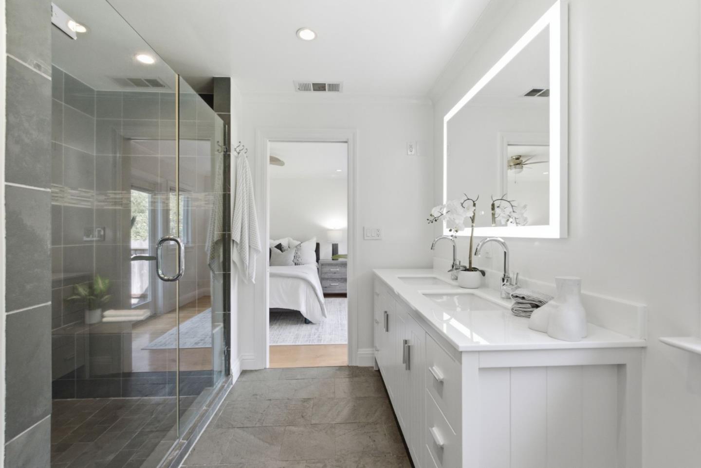 1239 Galvez DR