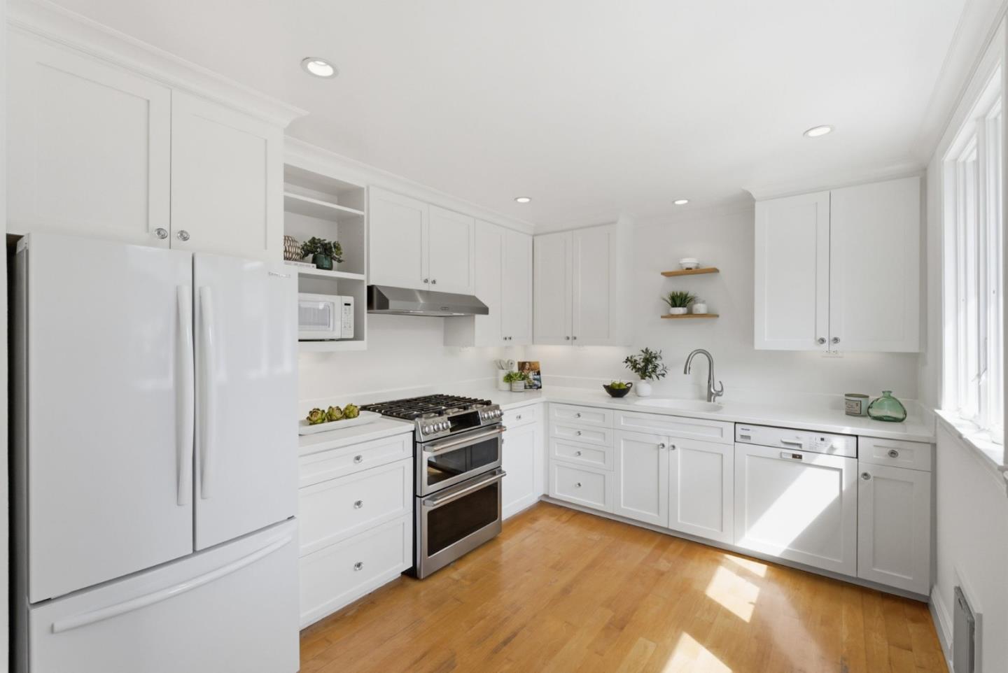 1239 Galvez DR