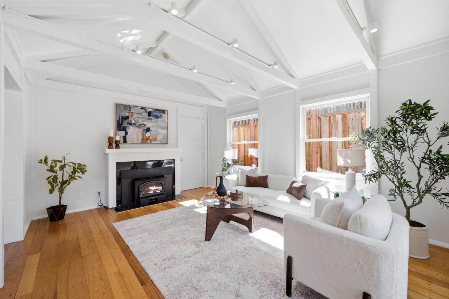 2719 Brewster AVE