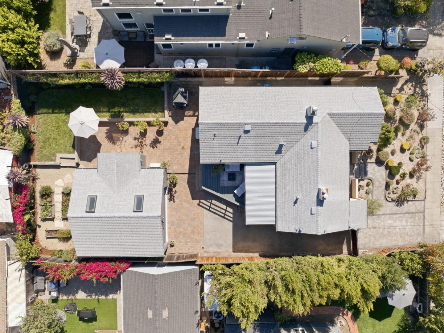 2719 Brewster AVE