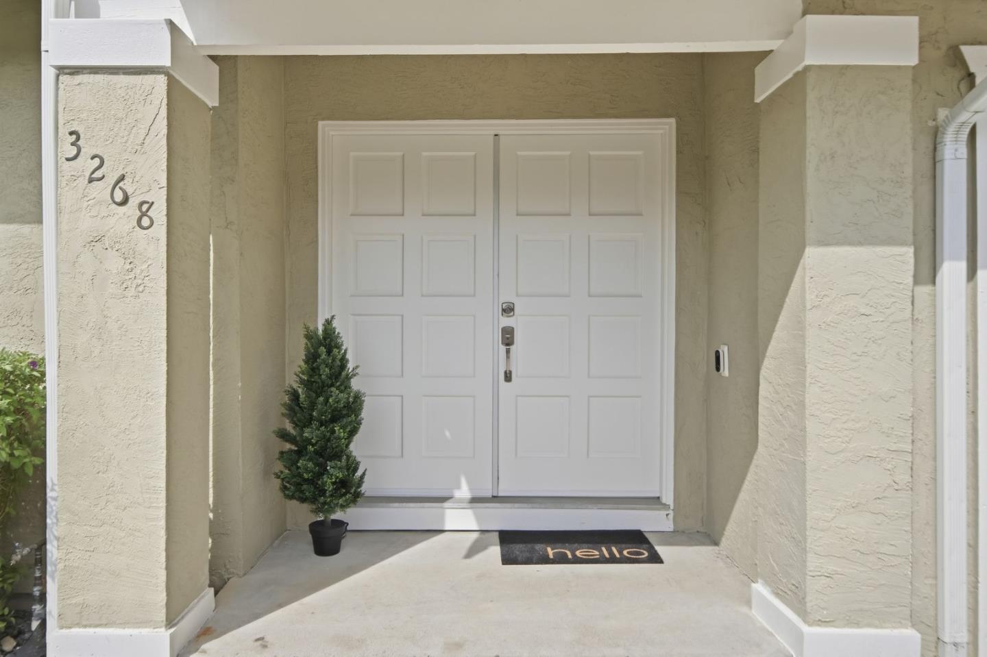 3268 Ursa WAY