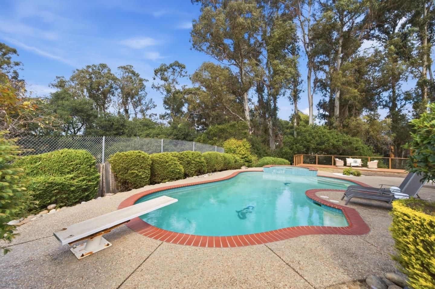 3268 Ursa WAY