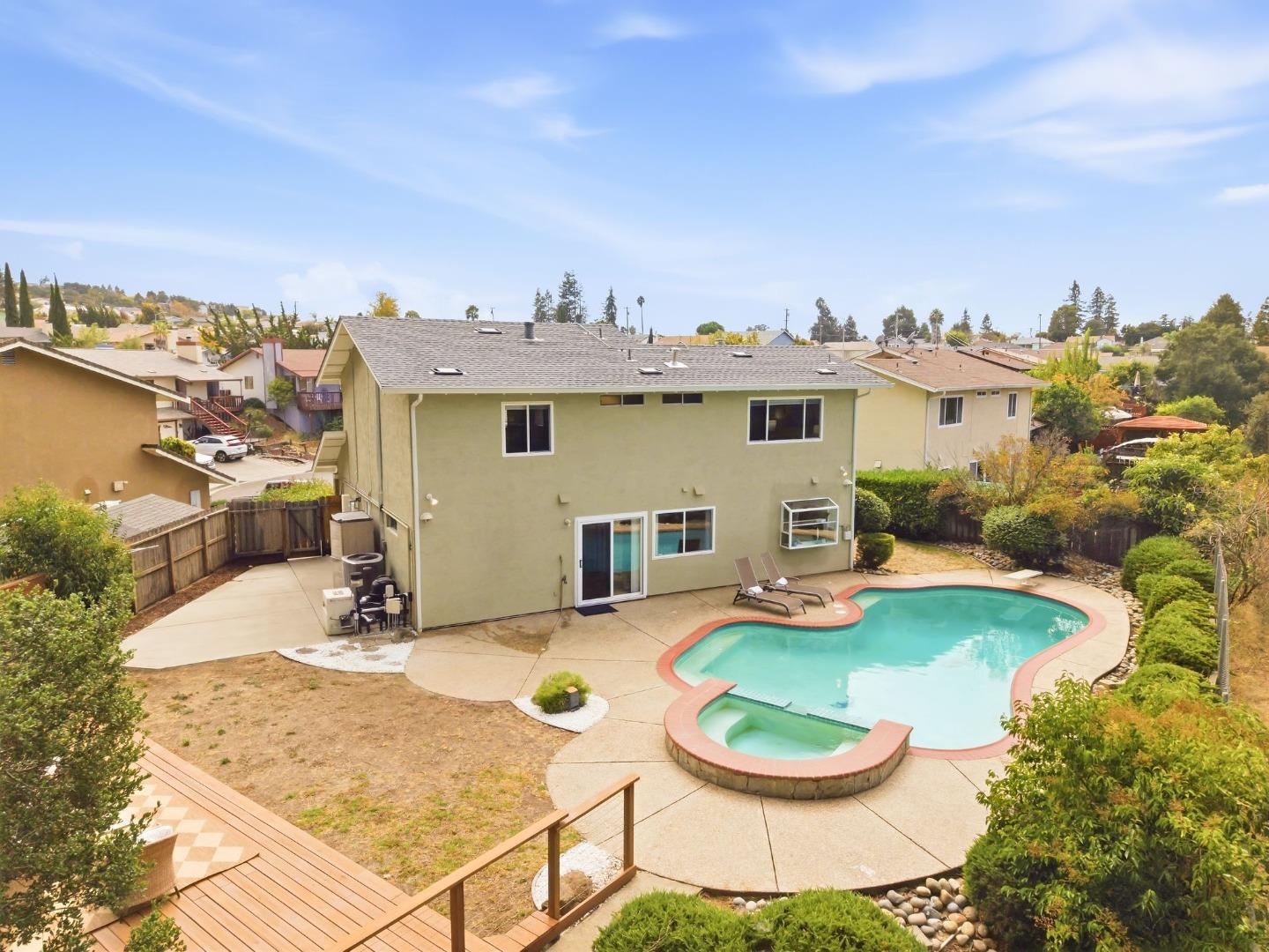 3268 Ursa WAY
