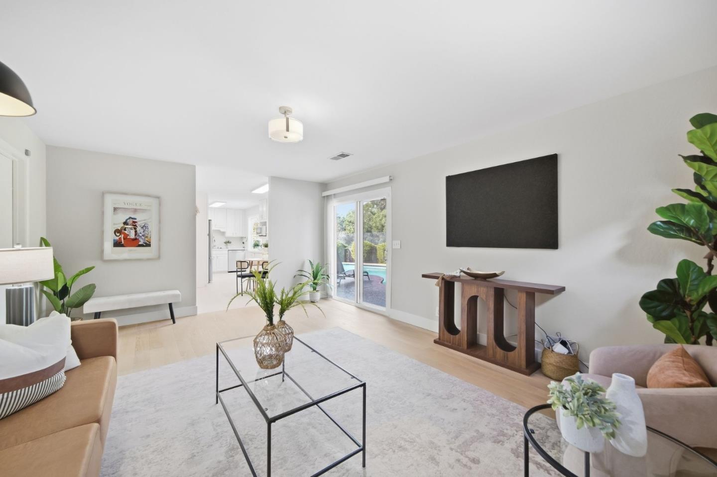 3268 Ursa WAY