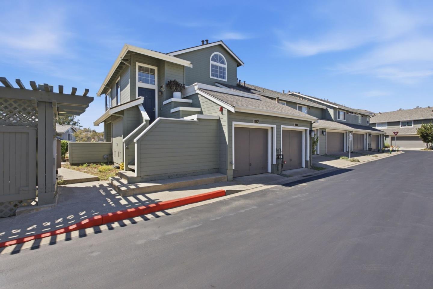 1902 Jameston LN
