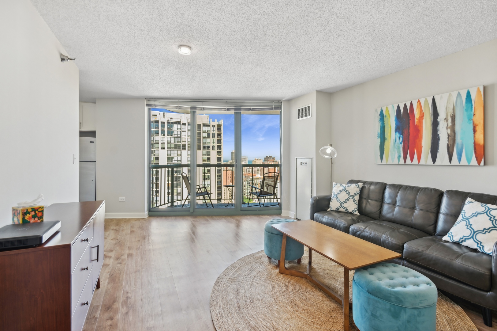 111 W MAPLE Street Unit: 2907