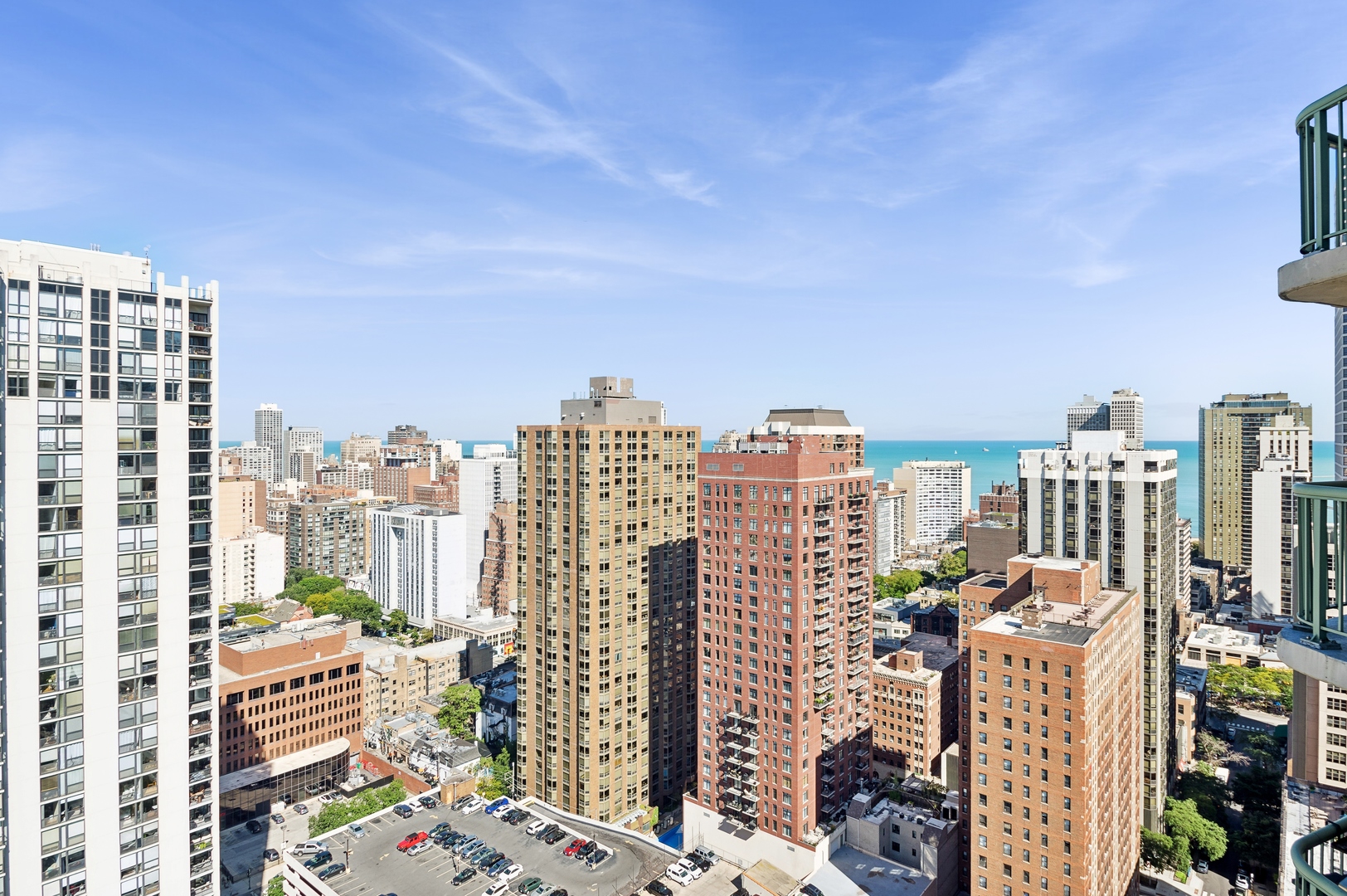 111 W MAPLE Street Unit: 2907