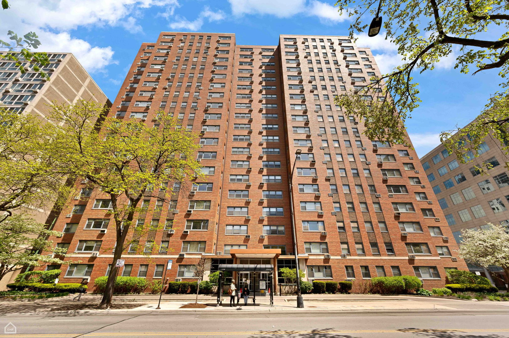 2909 N Sheridan Road Unit: 1502