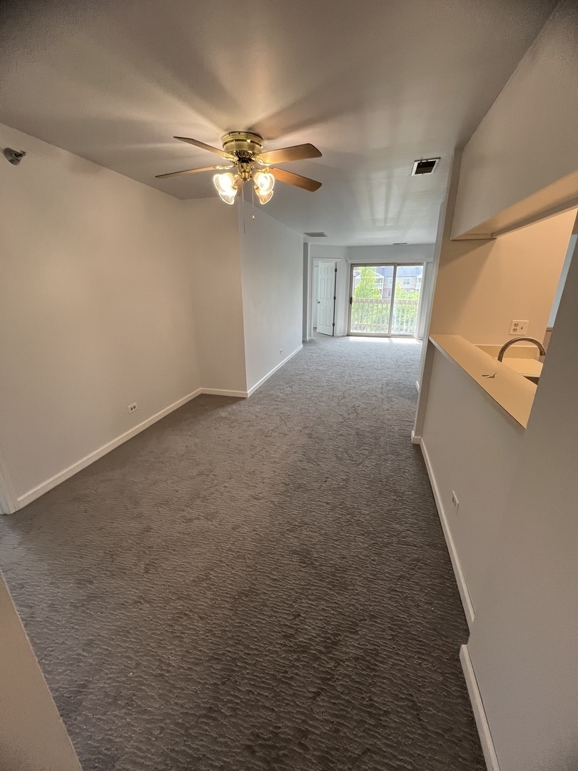 125 Glengarry Drive Unit: 8-301