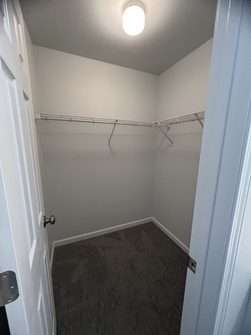 125 Glengarry Drive Unit: 8-301