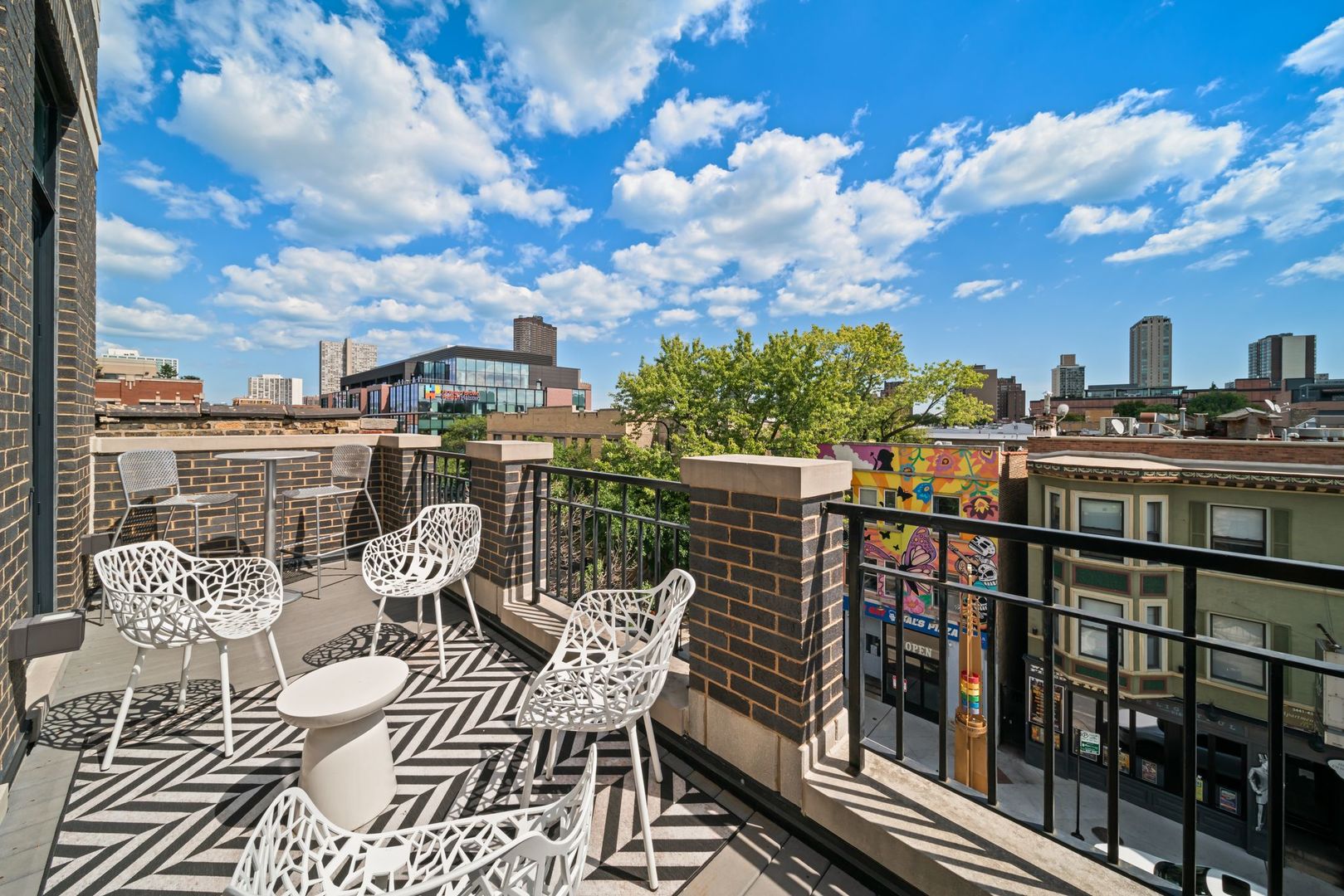 3444 N Halsted Street Unit: PH