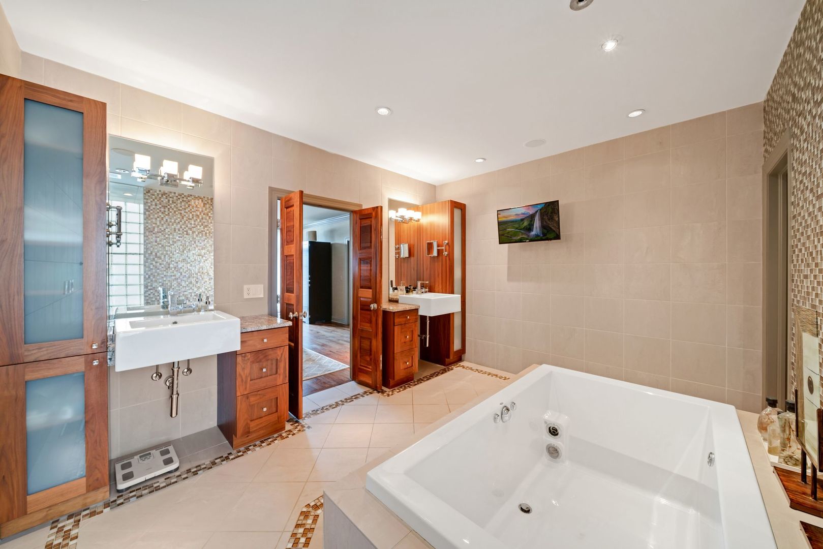 3444 N Halsted Street Unit: PH