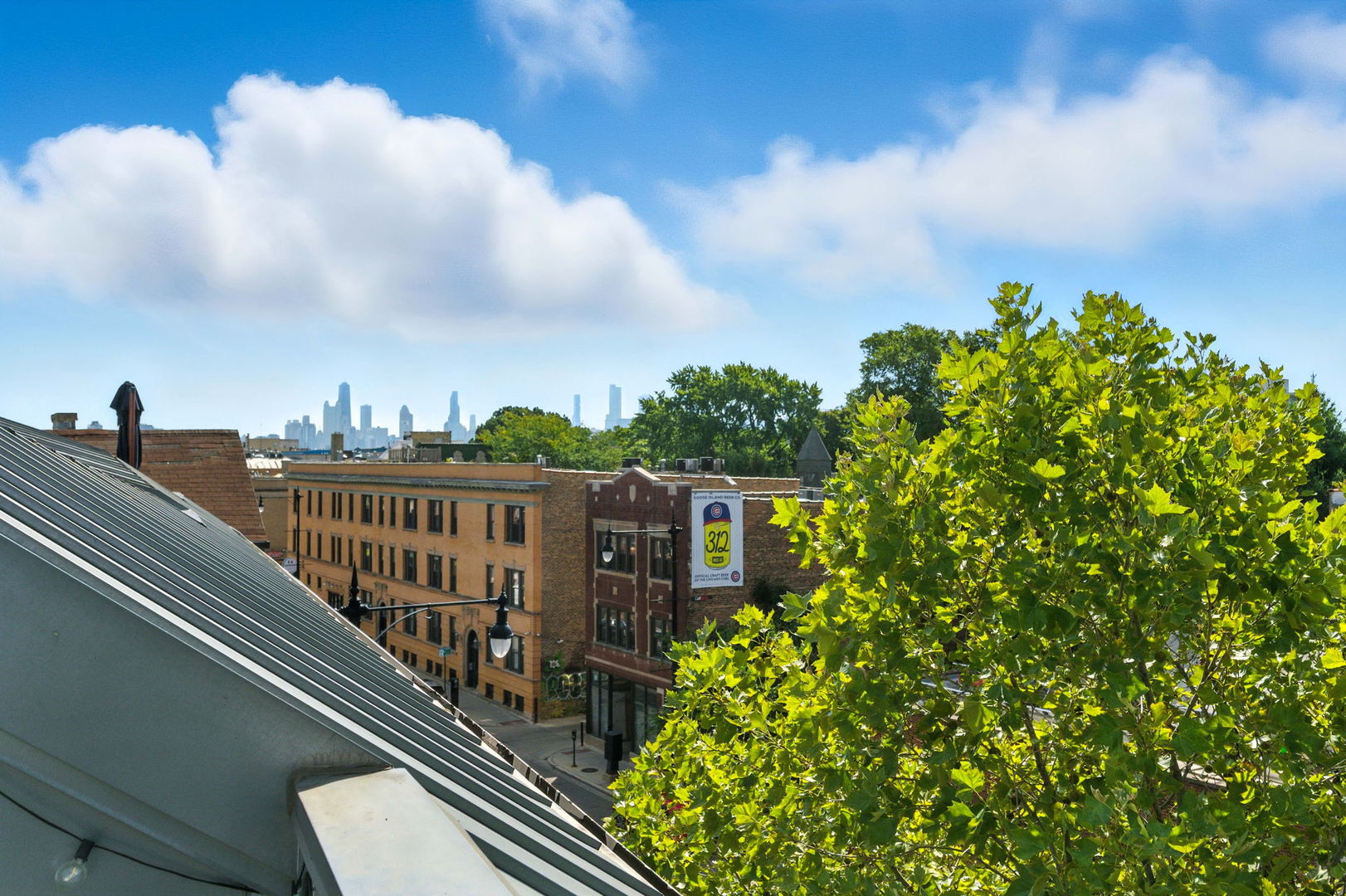 2130 W NORTH Avenue Unit: 303