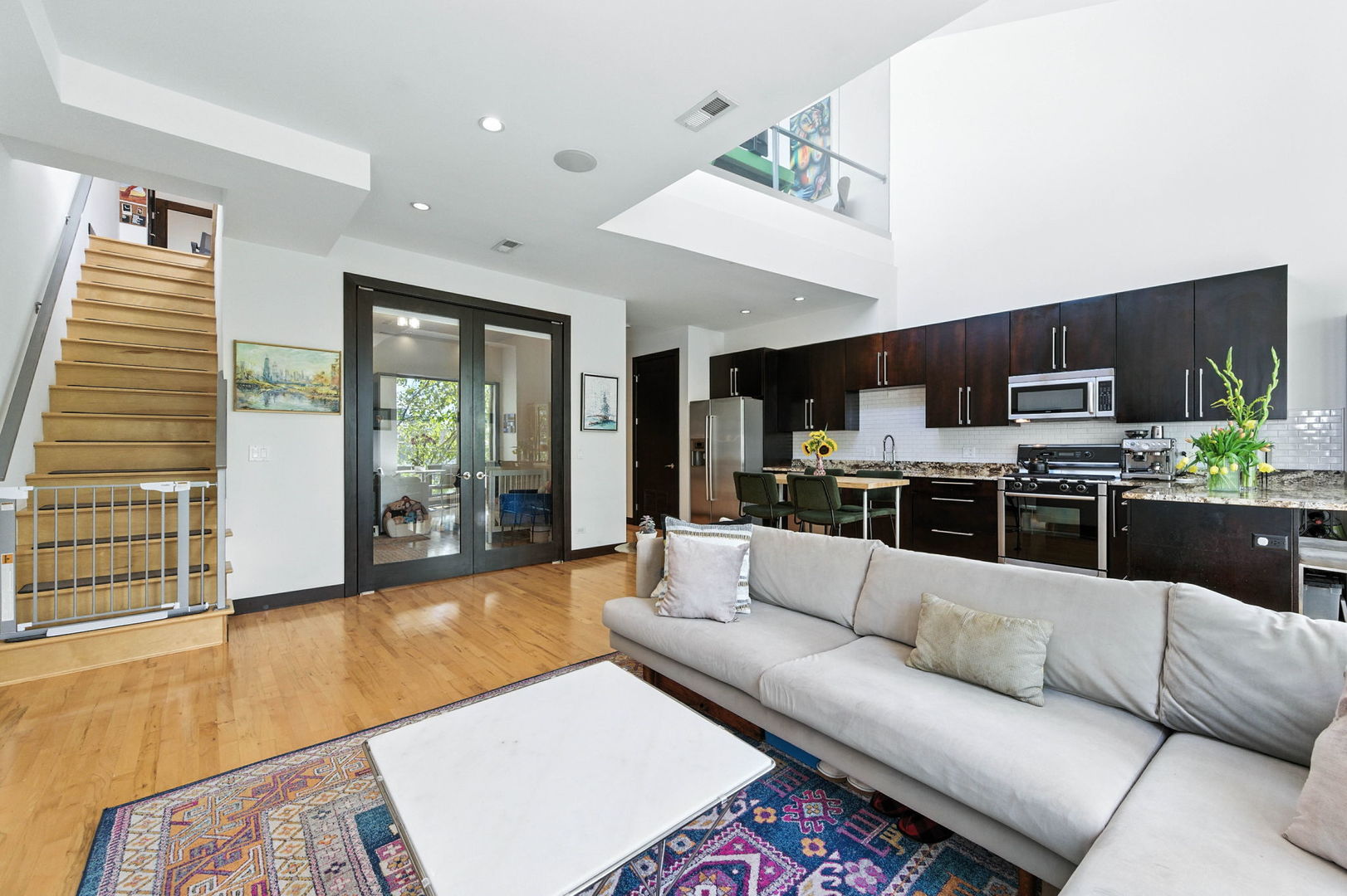 2130 W NORTH Avenue Unit: 303