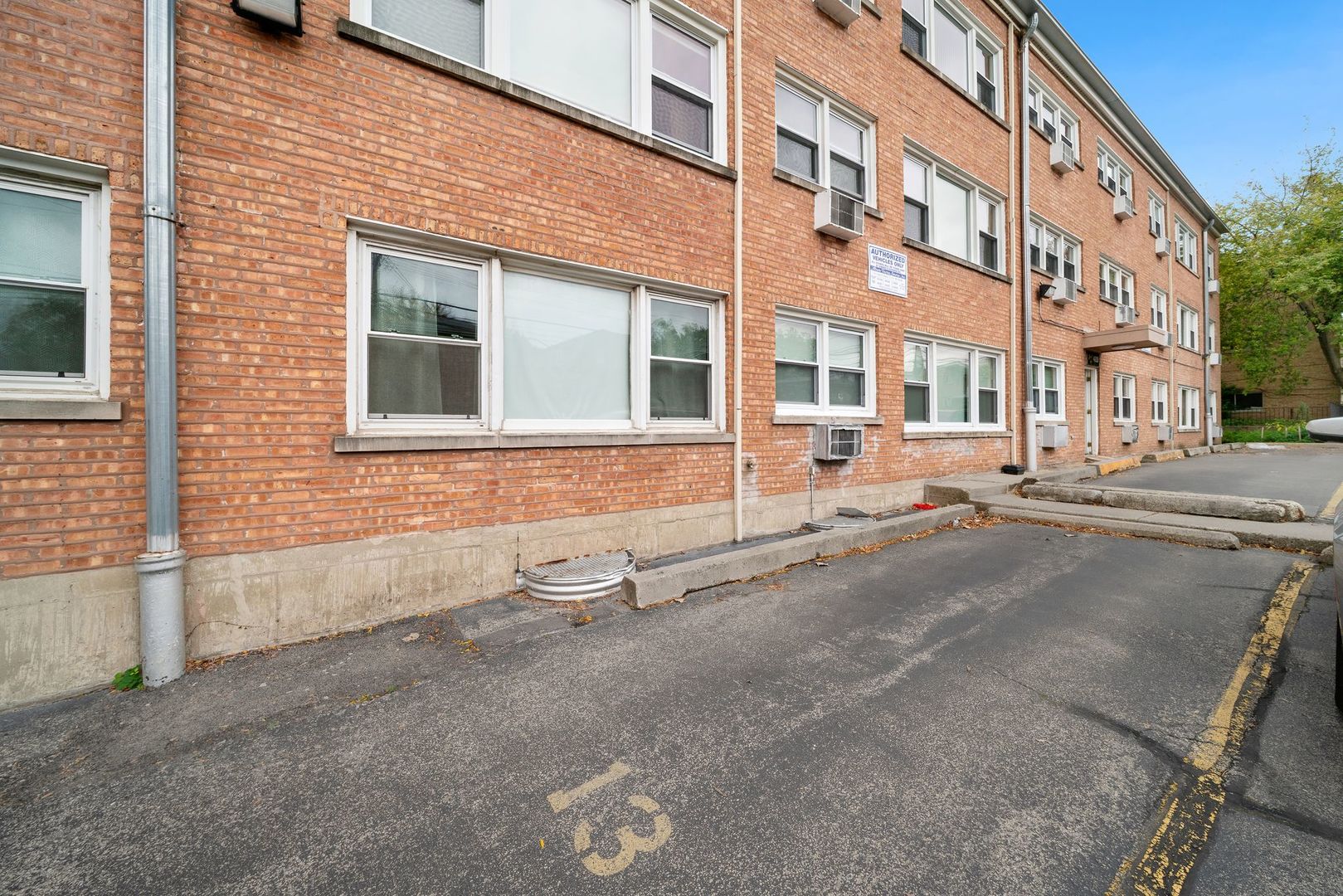 4820 Conrad Street Unit: 101