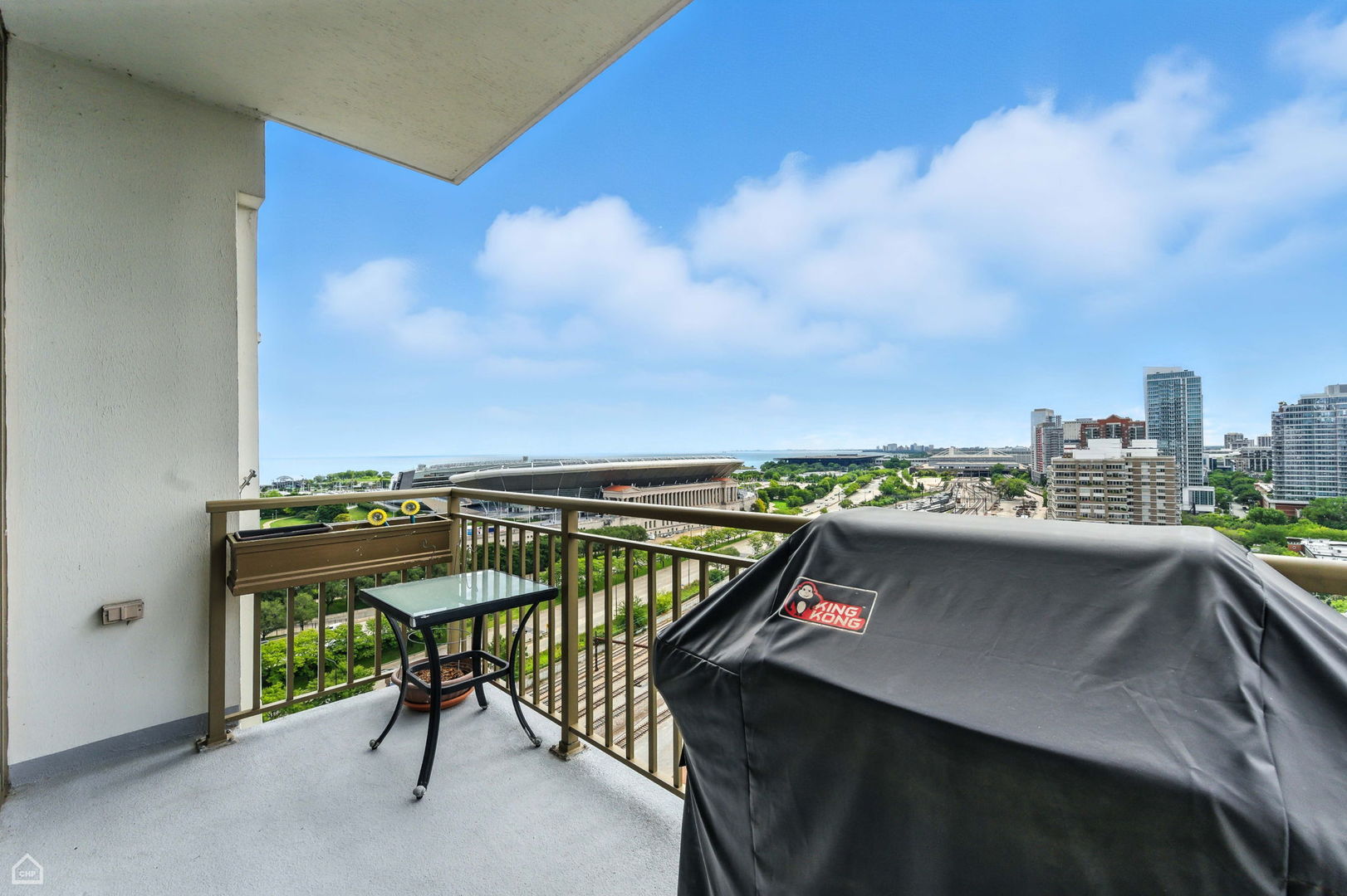 1335 S PRAIRIE Avenue Unit: 1706