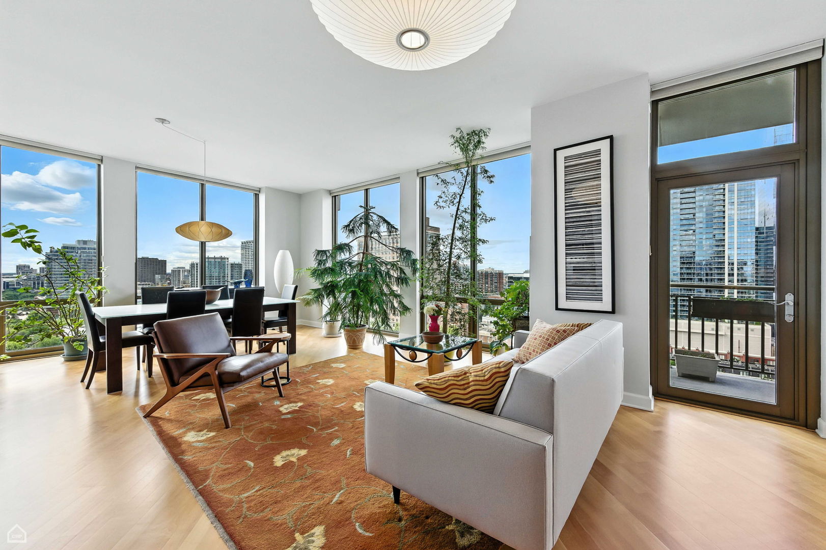 1335 S PRAIRIE Avenue Unit: 1706