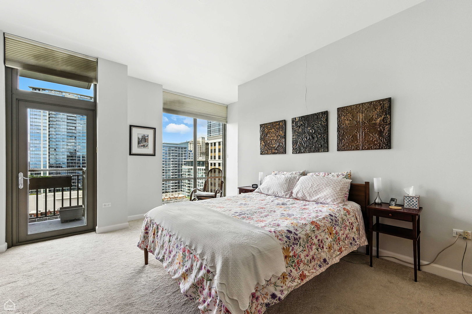 1335 S PRAIRIE Avenue Unit: 1706