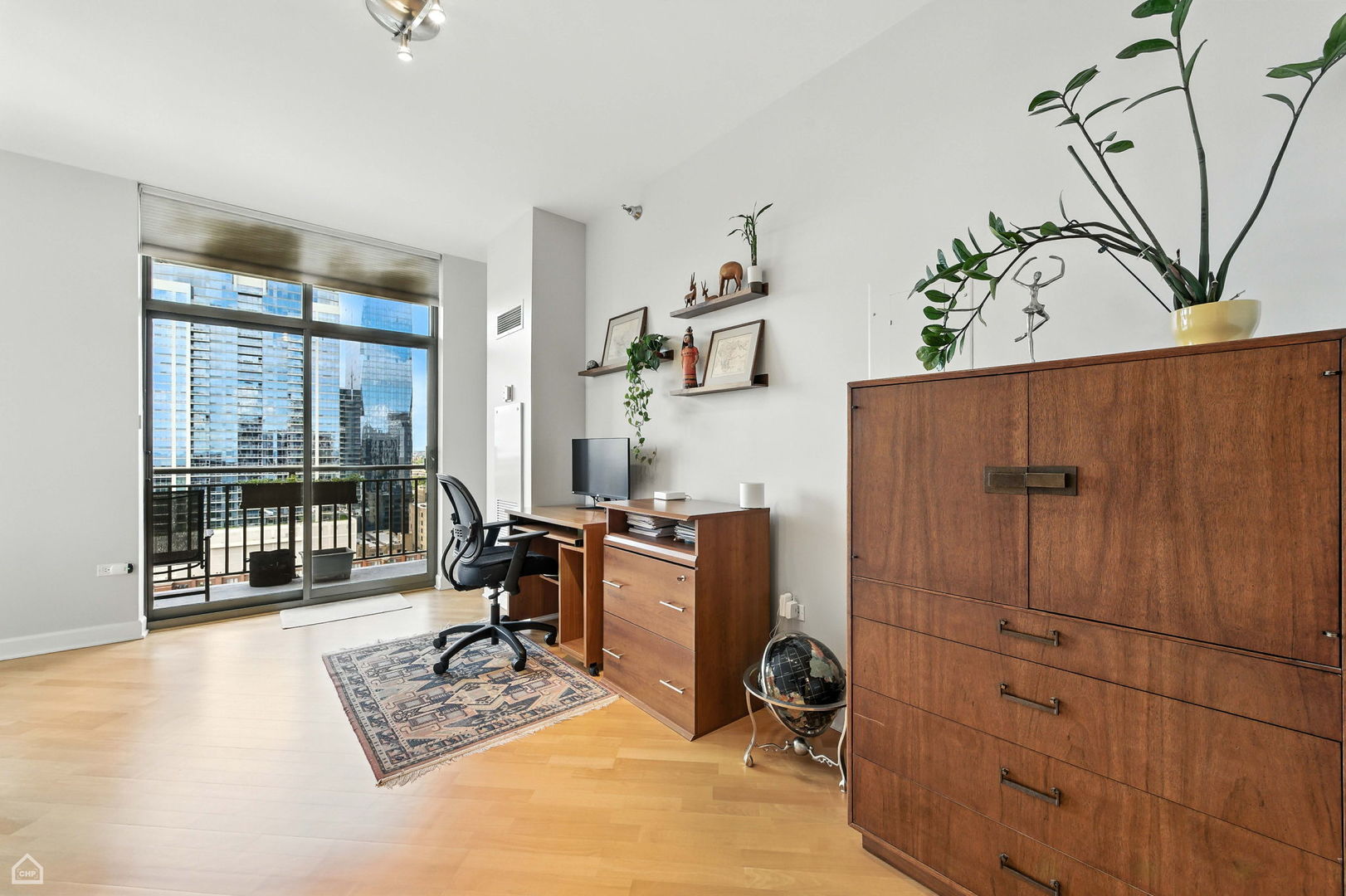 1335 S PRAIRIE Avenue Unit: 1706