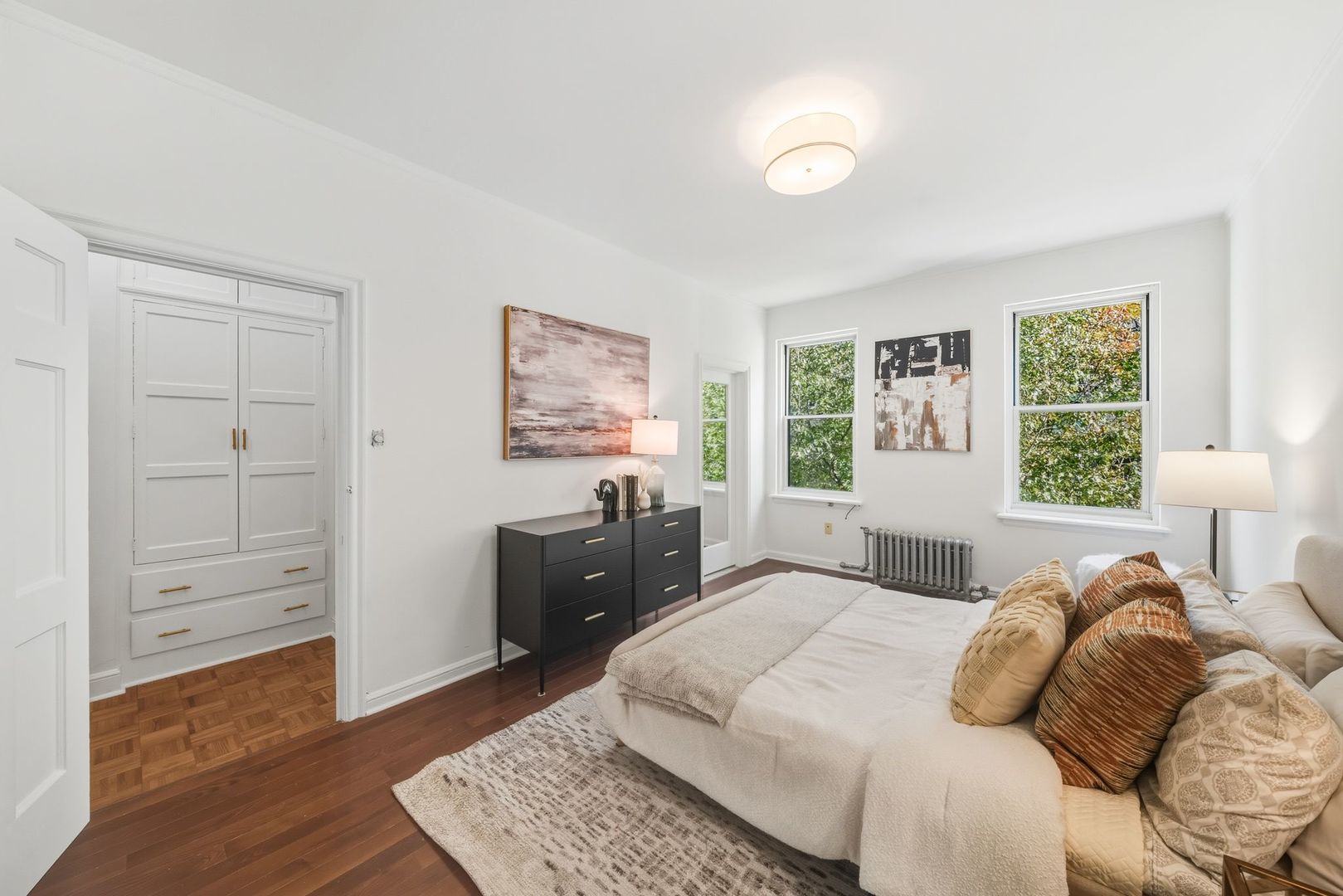 2912 N COMMONWEALTH Avenue Unit: 1A