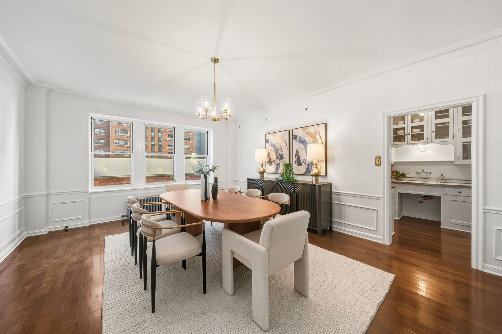 2912 N COMMONWEALTH Avenue Unit: 1A