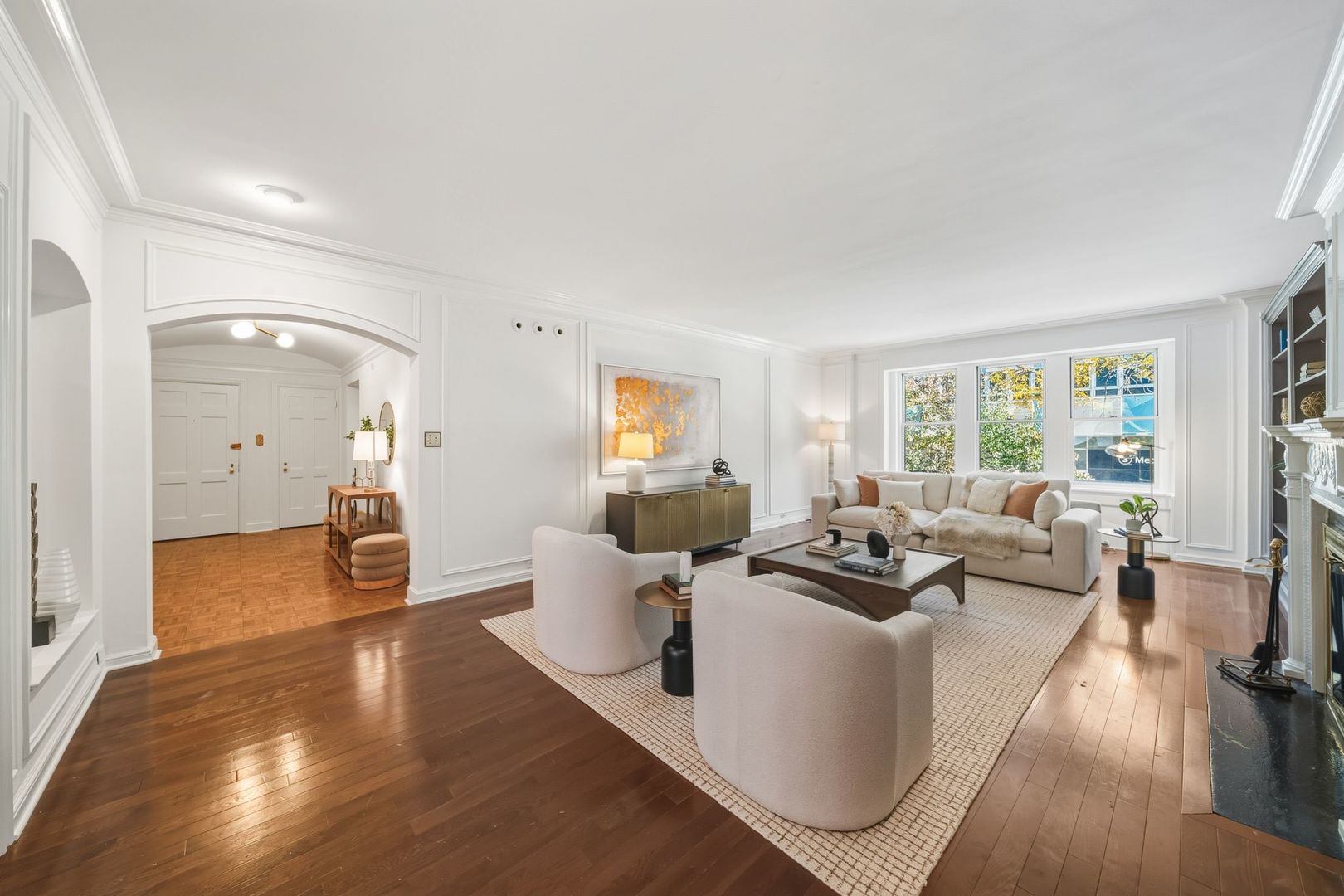 2912 N COMMONWEALTH Avenue Unit: 1A