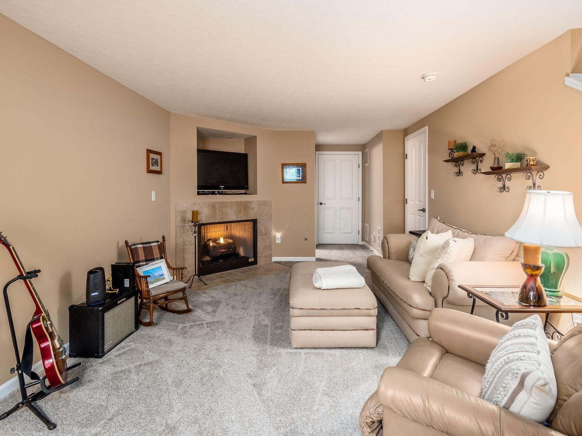 8302 Bruntsfield Road