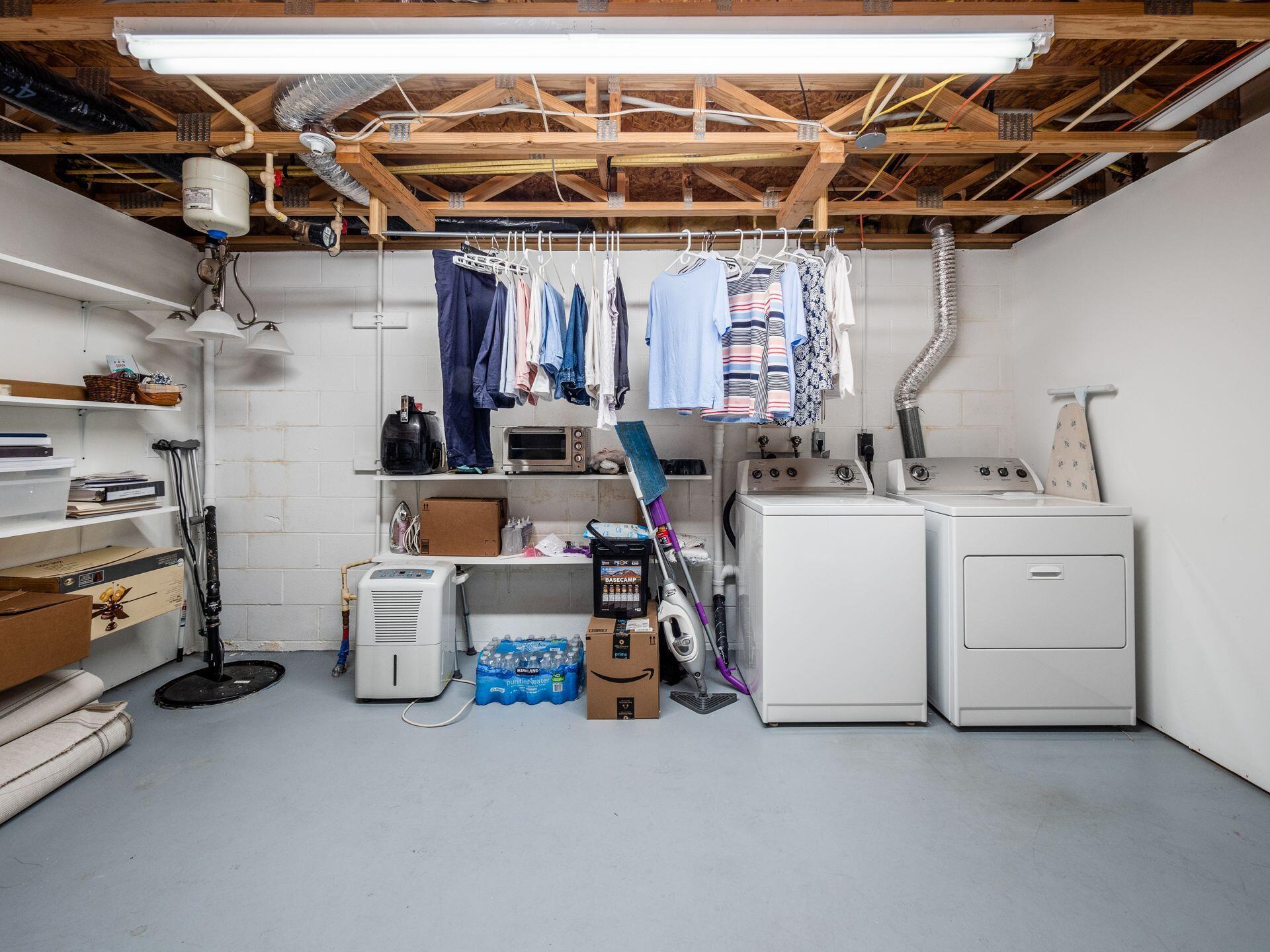 8302 Bruntsfield Road