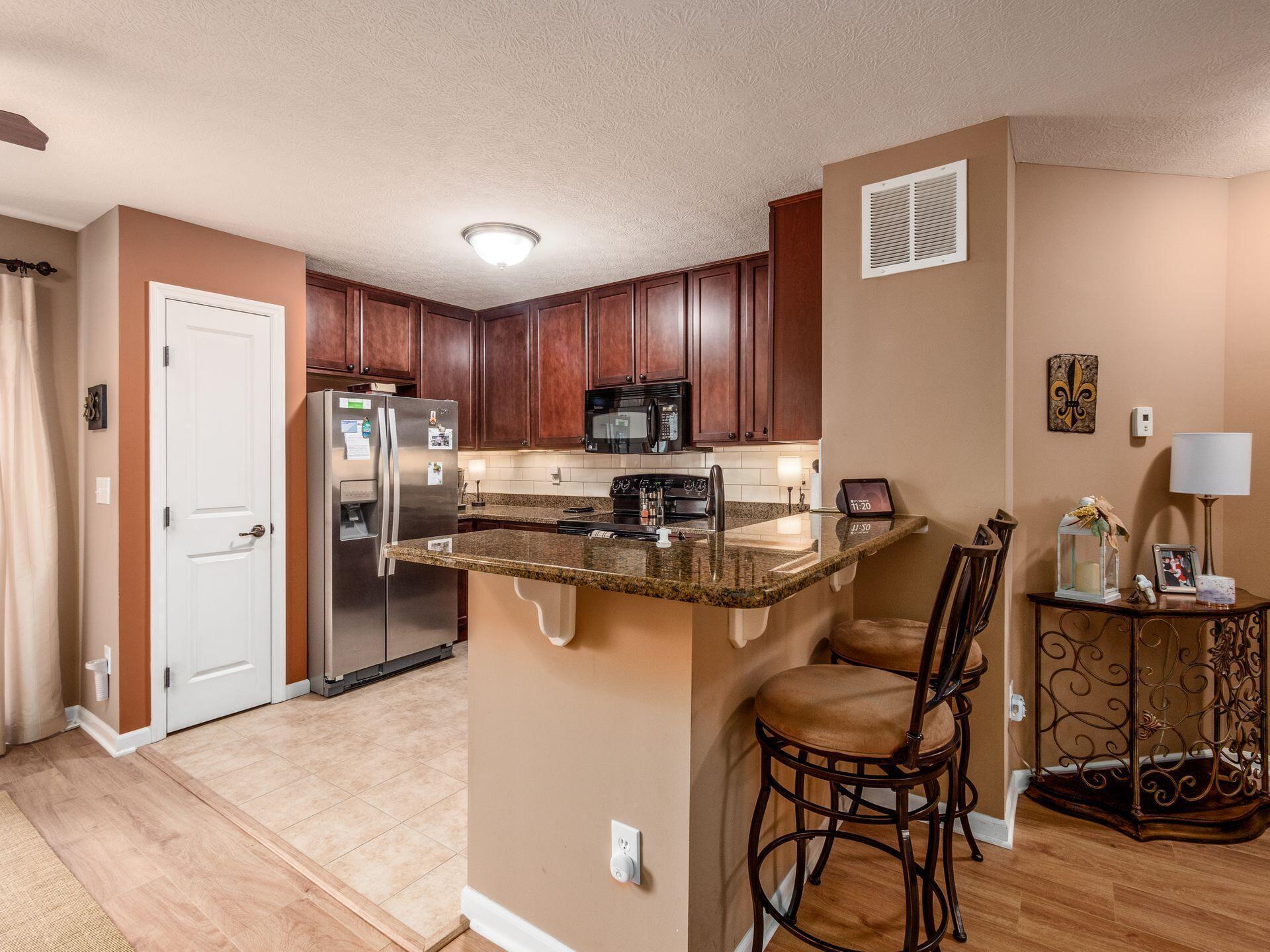 8302 Bruntsfield Road