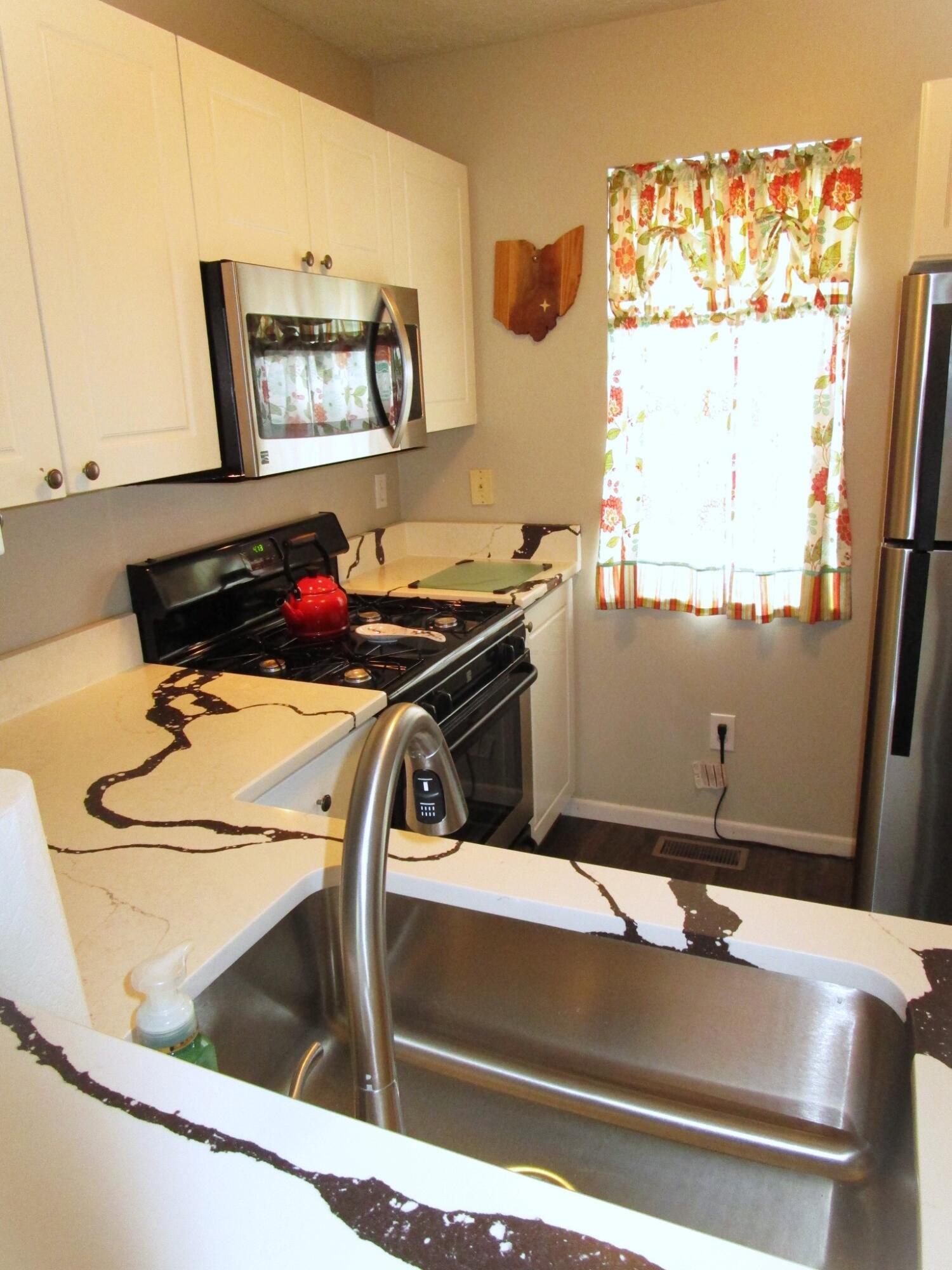 4040 Blendon Way Drive