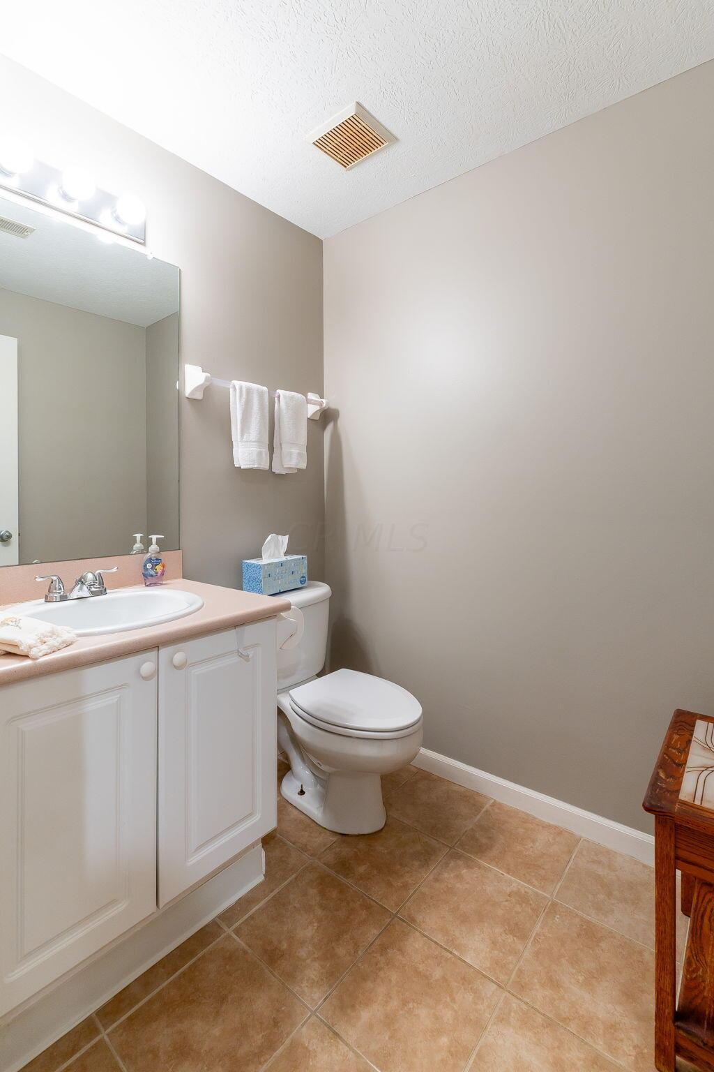 7208 W Campus Road, 25