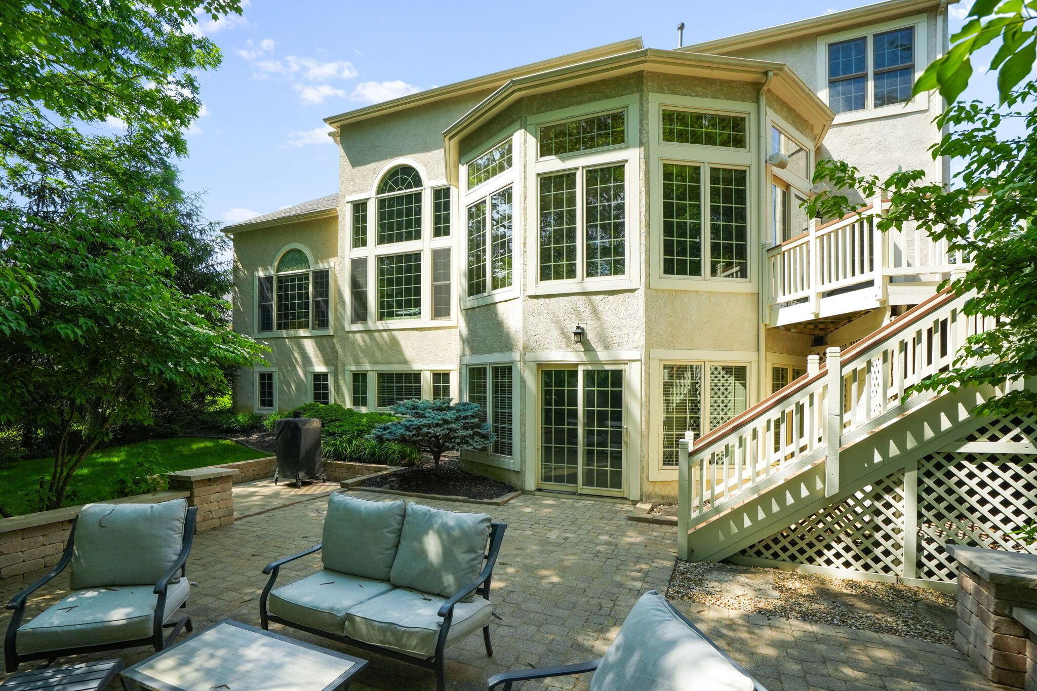 5516 Lynbrook Lane