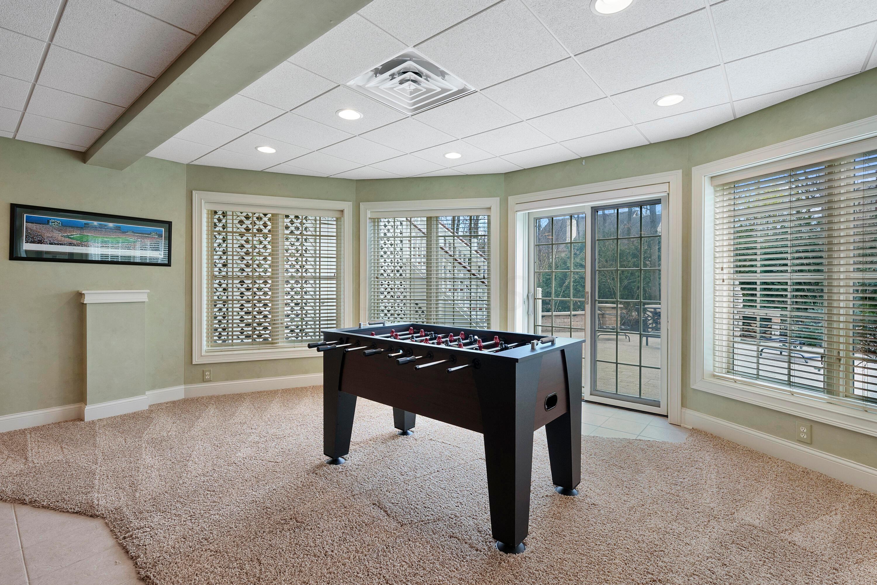 5516 Lynbrook Lane