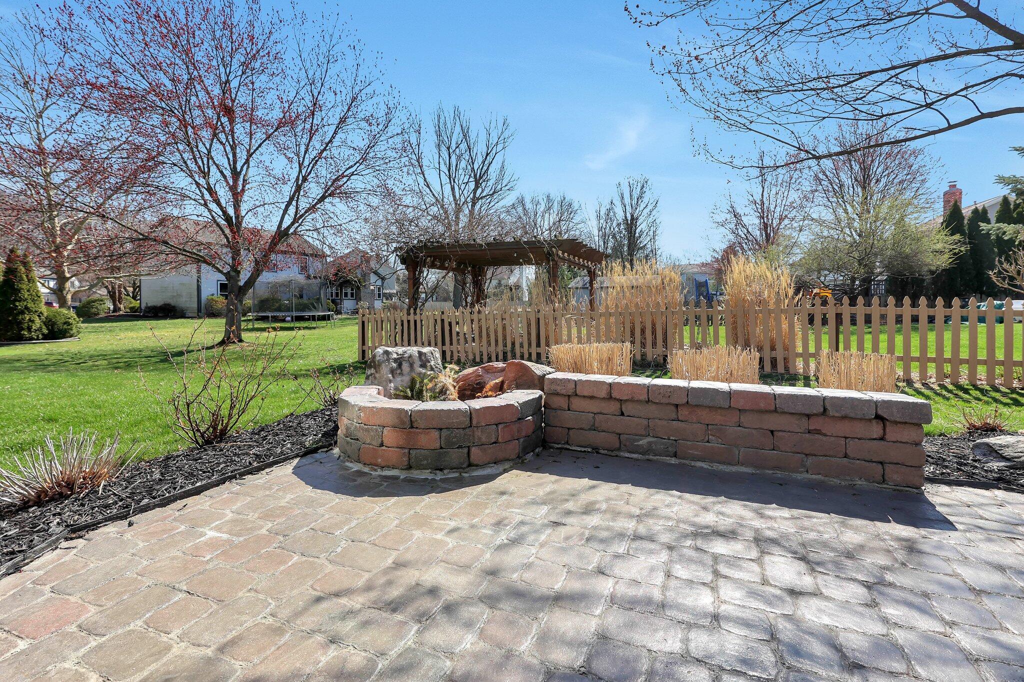 623 Laurel Oak Court