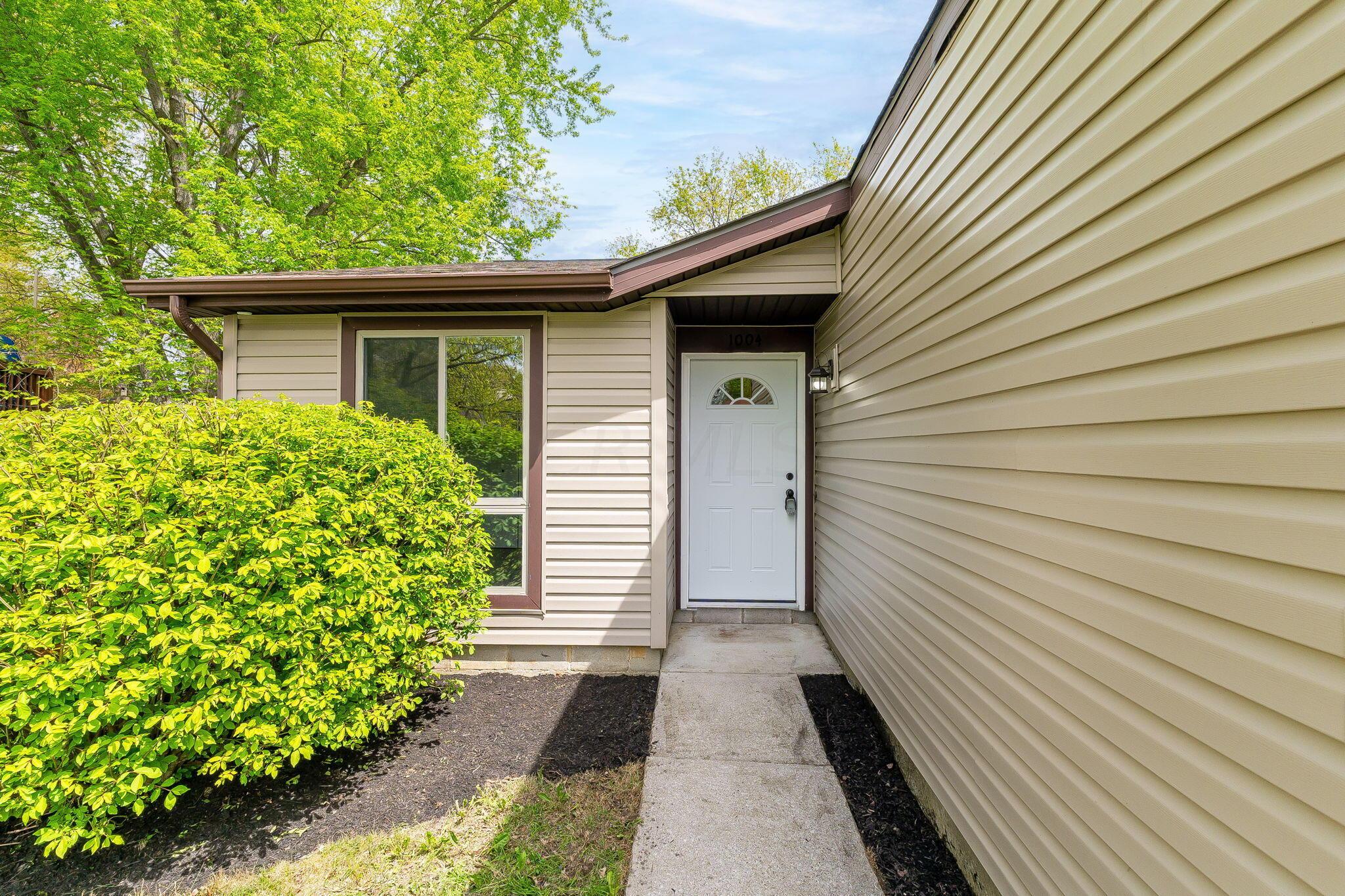 1004 Woodington Road