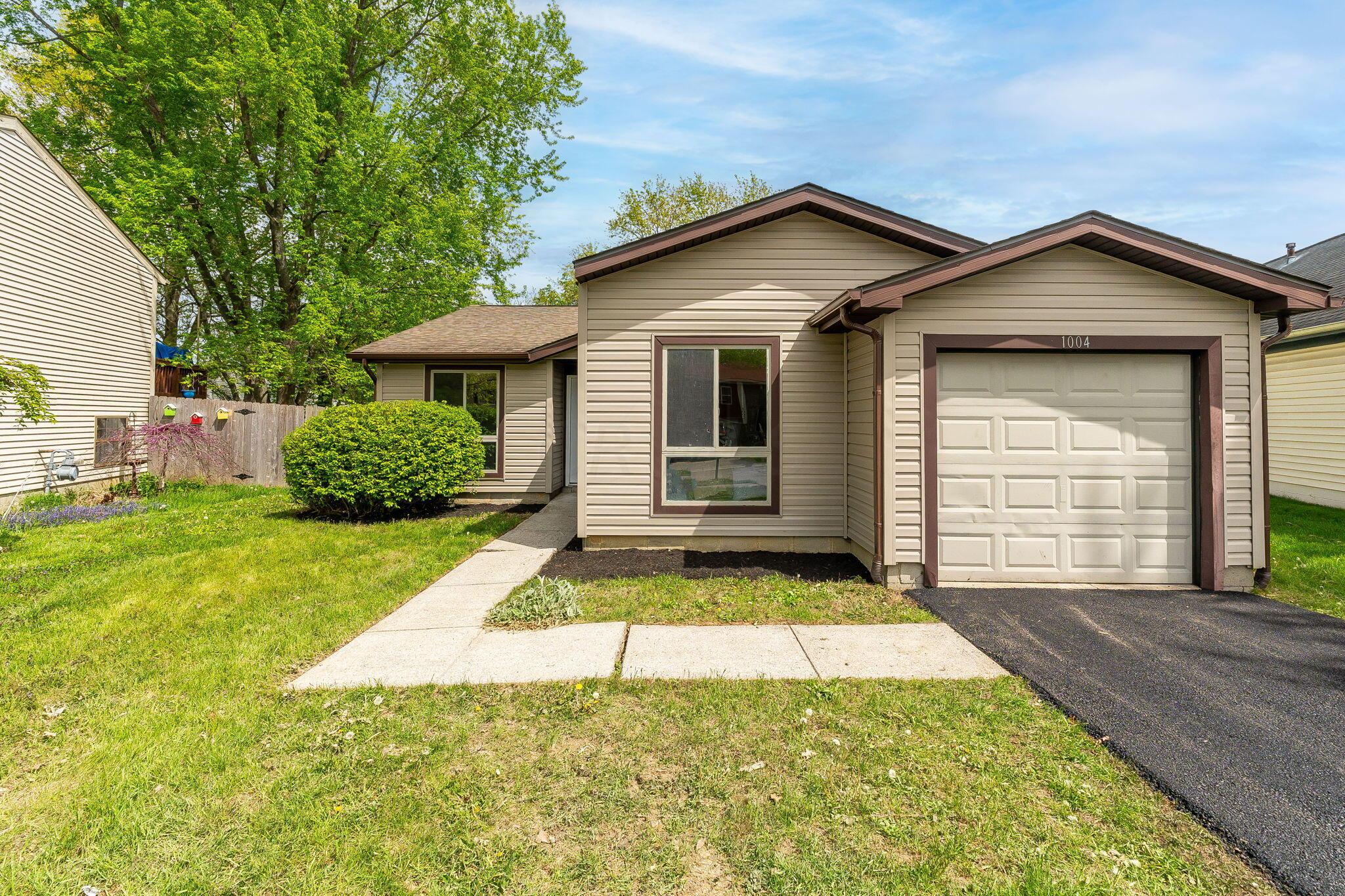 1004 Woodington Road