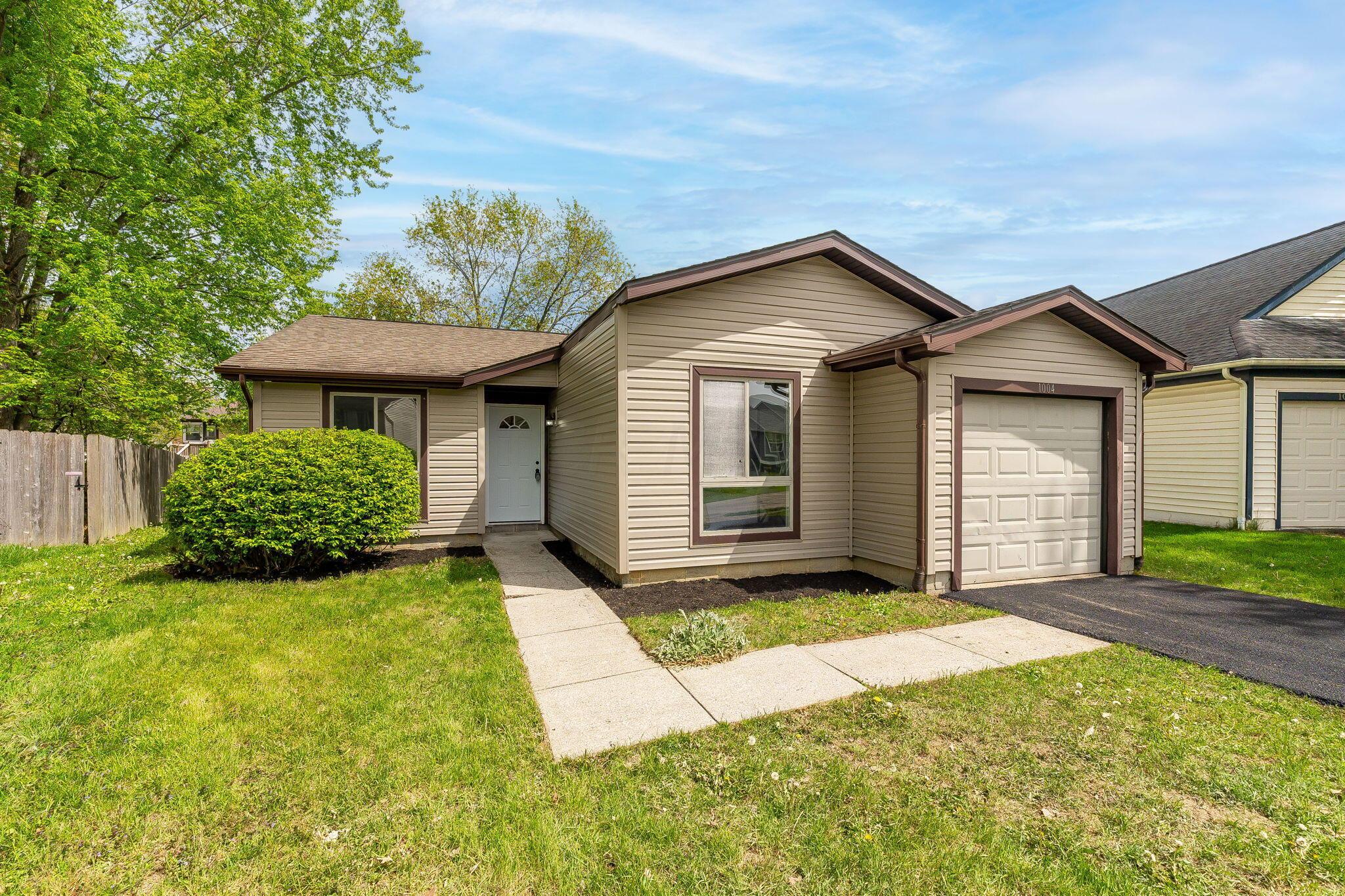 1004 Woodington Road