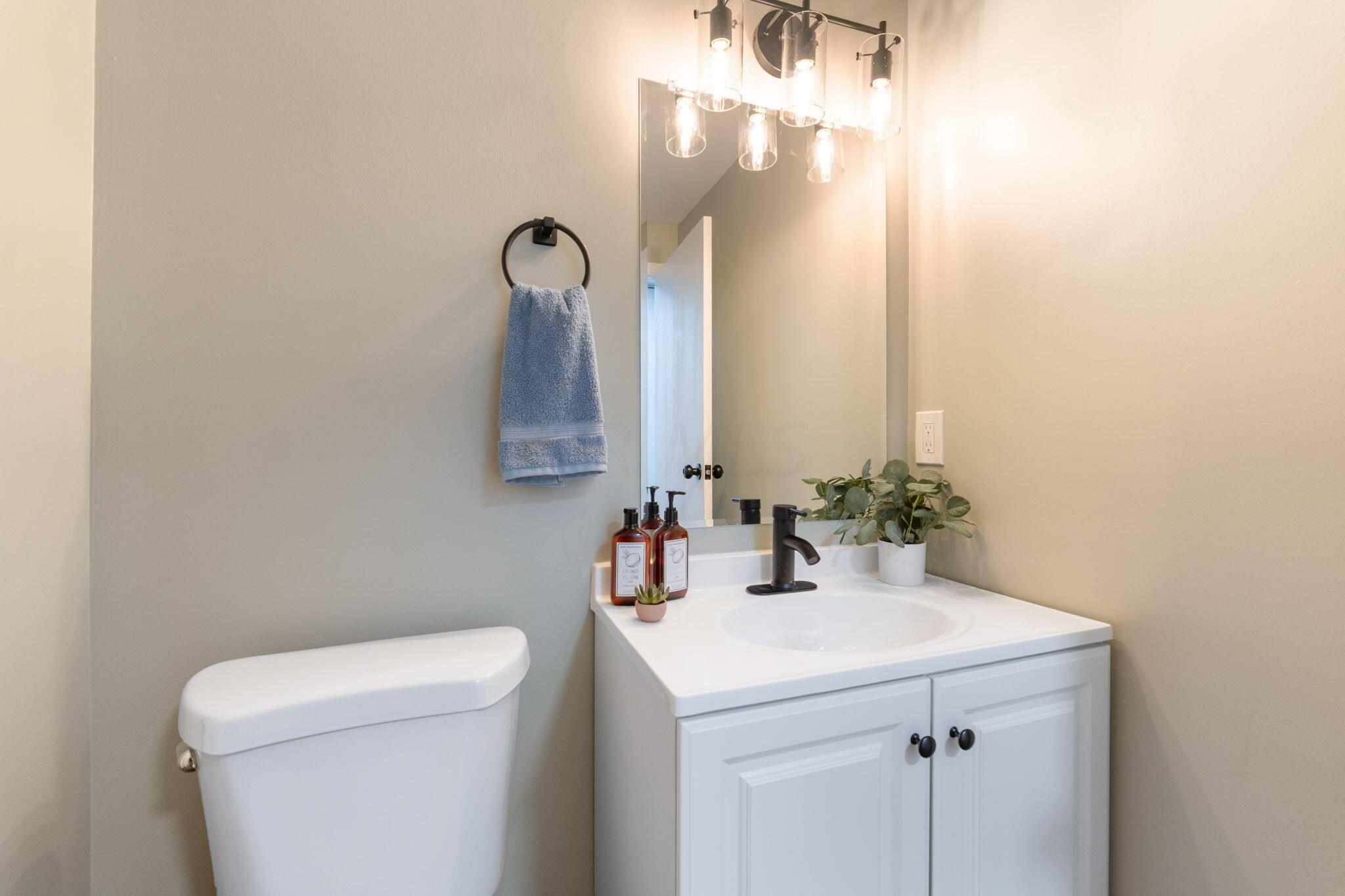 1004 Woodington Road