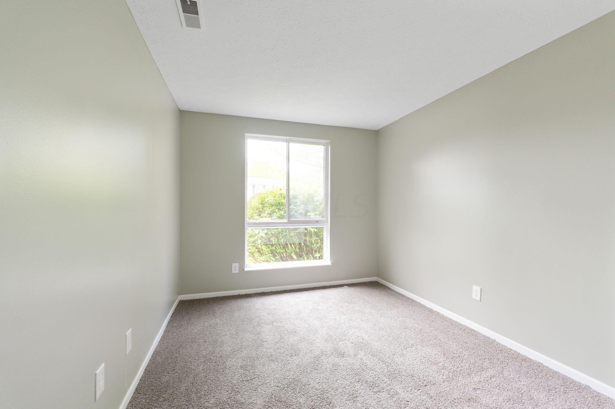 1004 Woodington Road