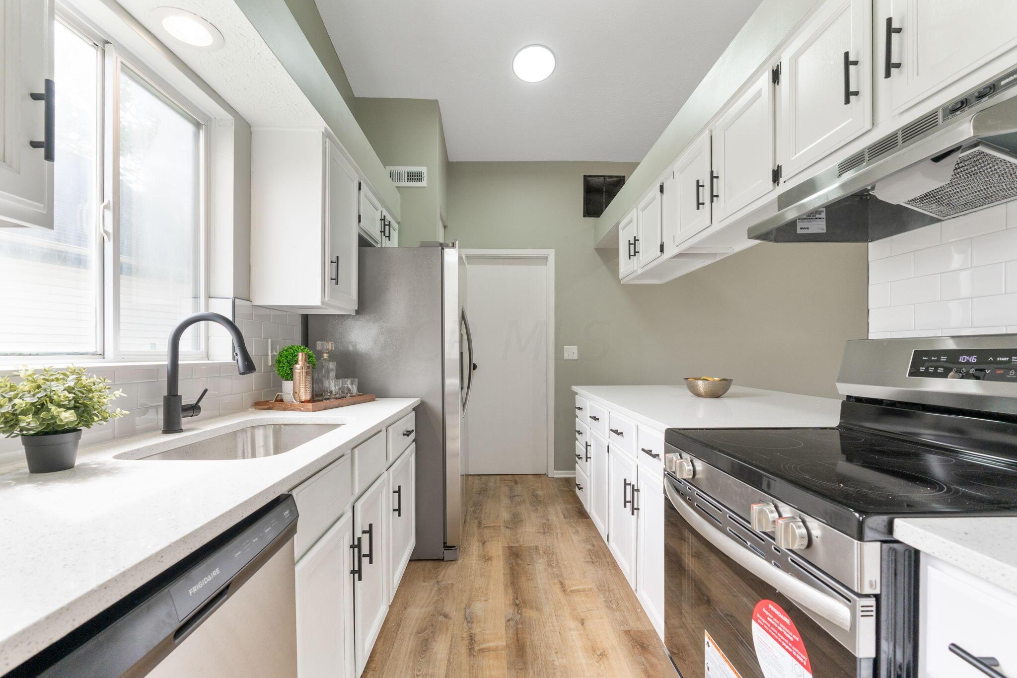 1004 Woodington Road