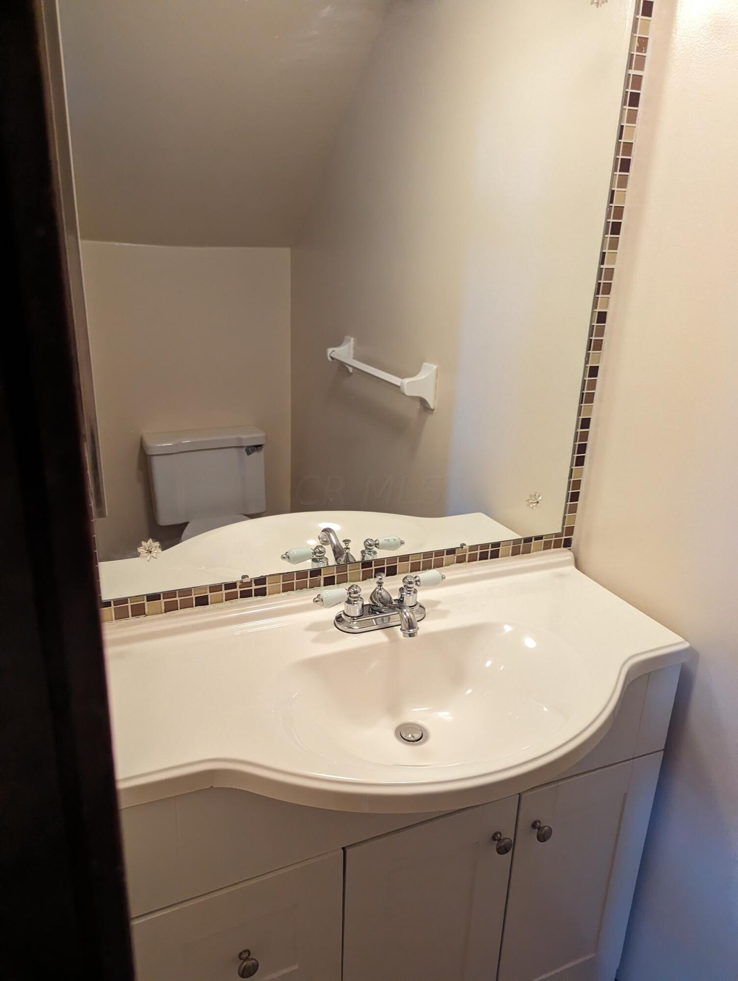 115 W Ticonderoga Drive, 6E