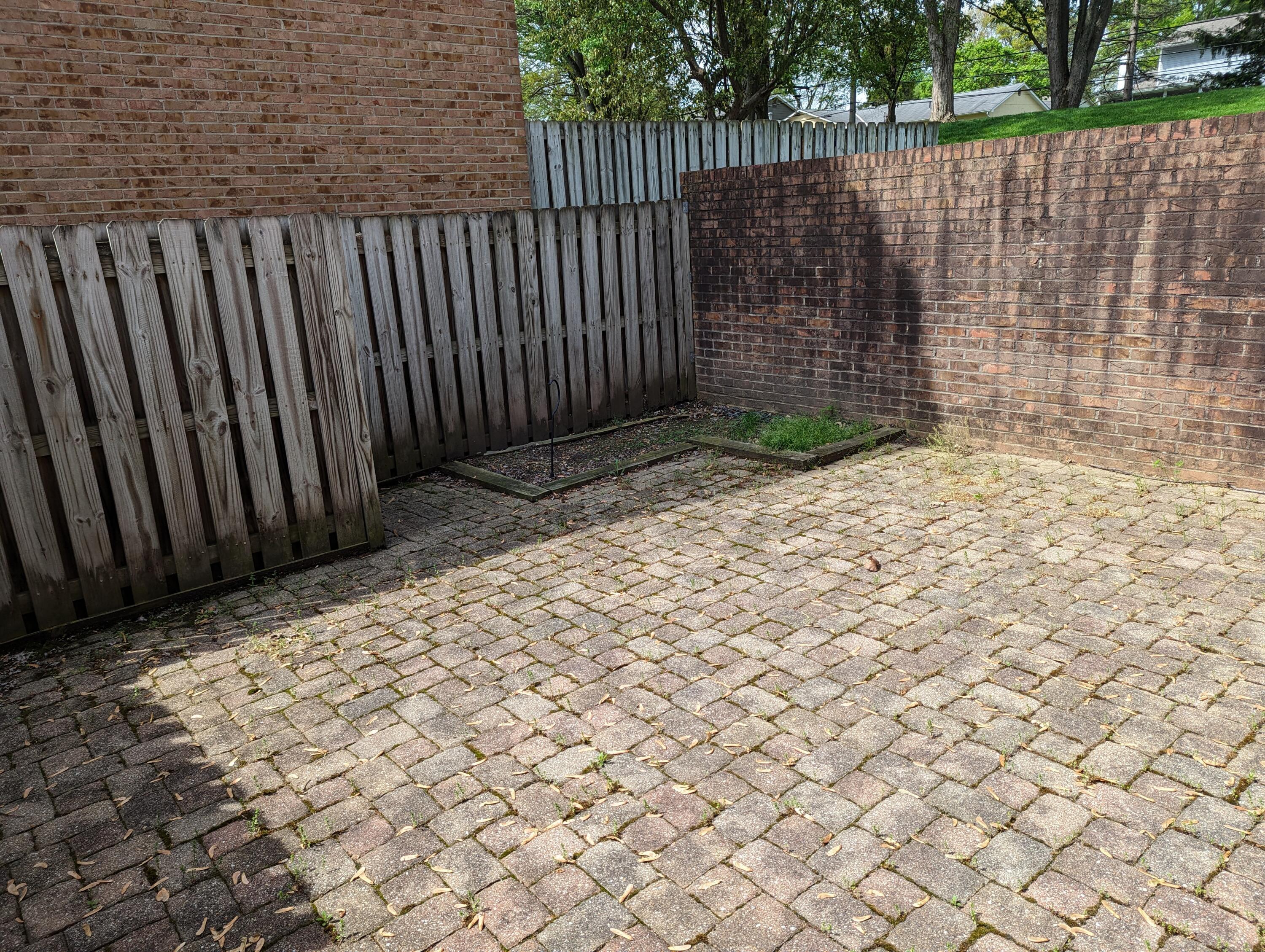 115 W Ticonderoga Drive, 6E