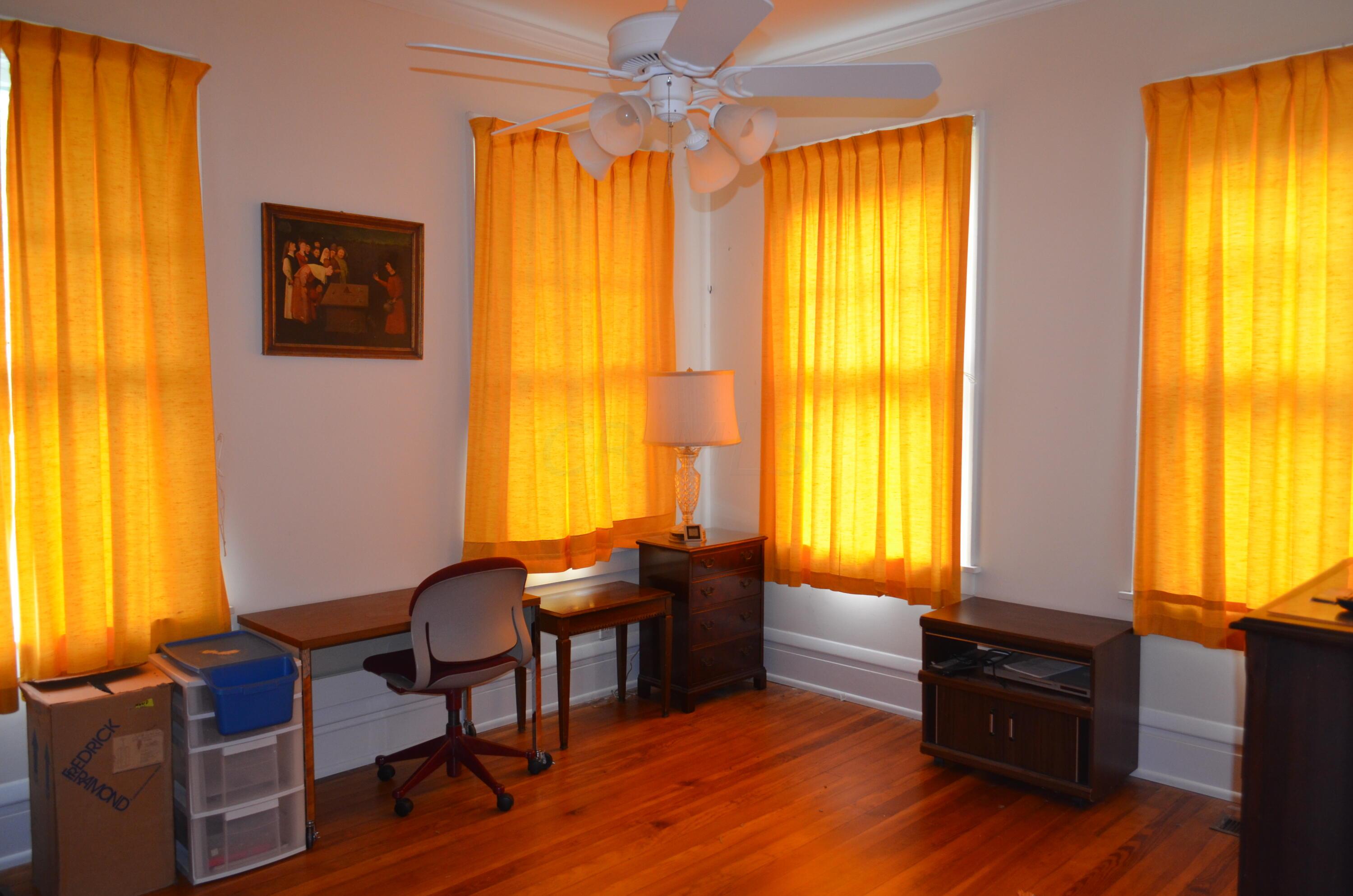 108 W Dublin Granville Road