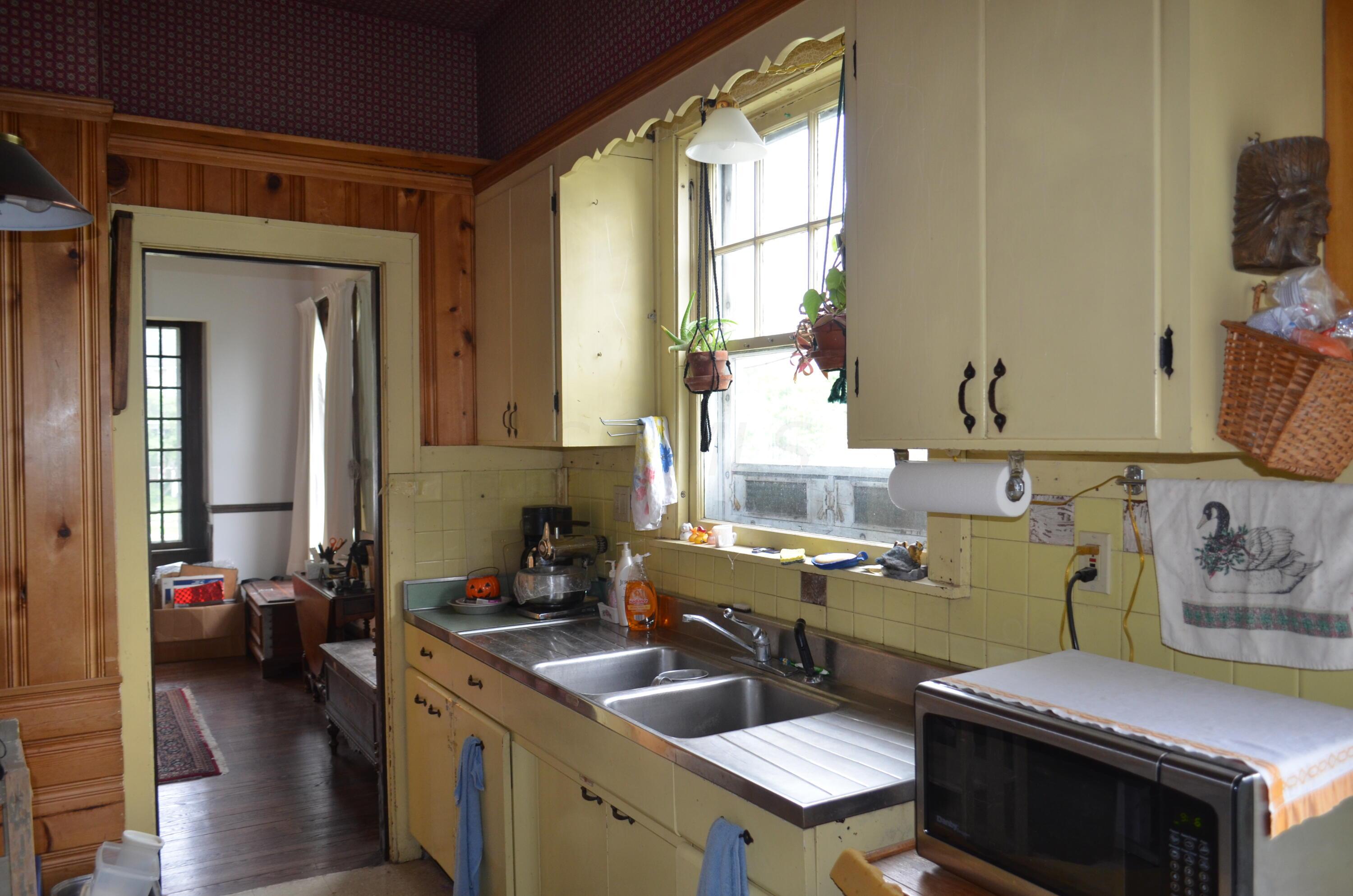 108 W Dublin Granville Road